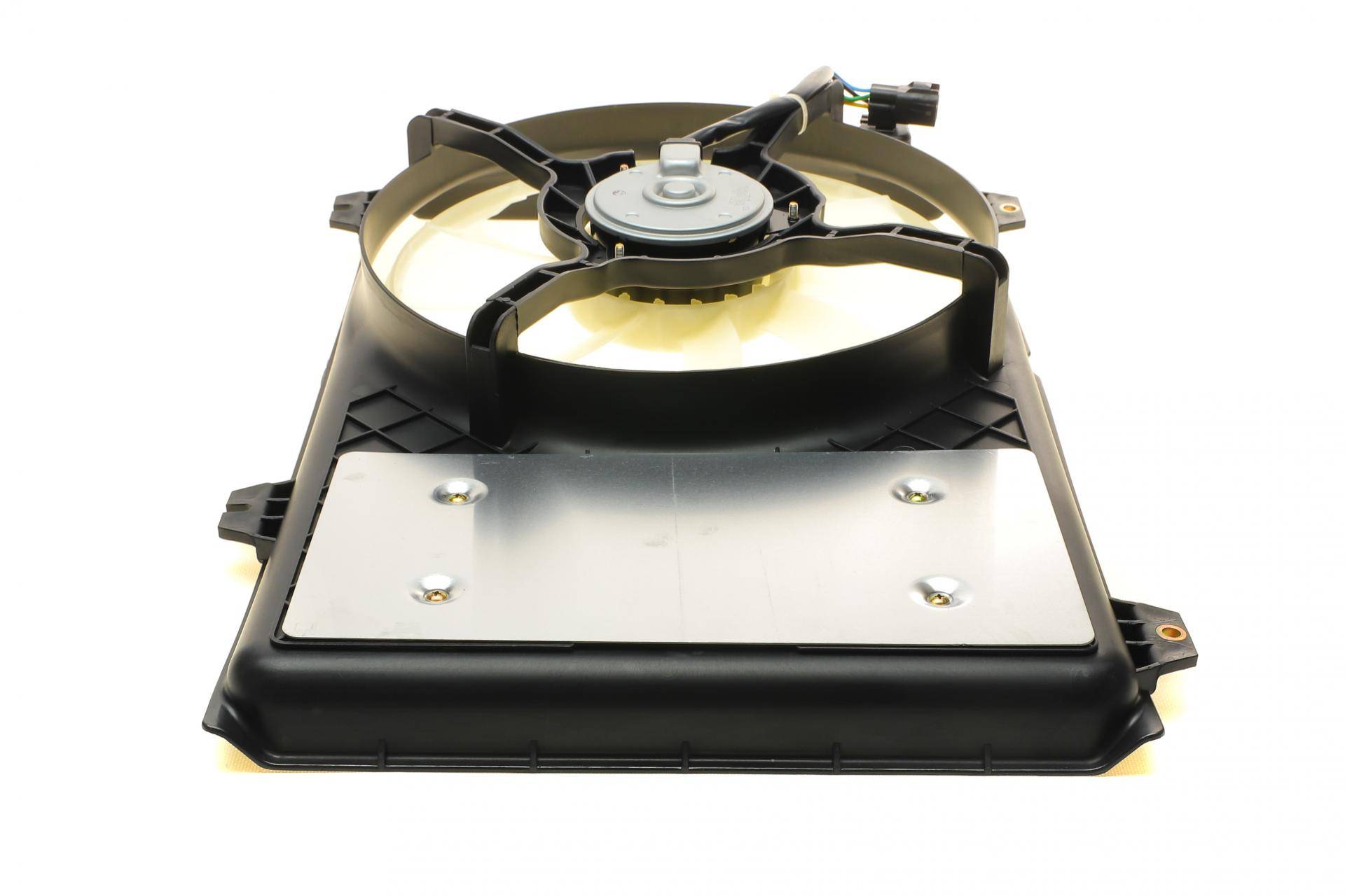 Вентилятор радіатора Suzuki Swift 1.3-1.6/1.3DDis 05- (з дифузором)