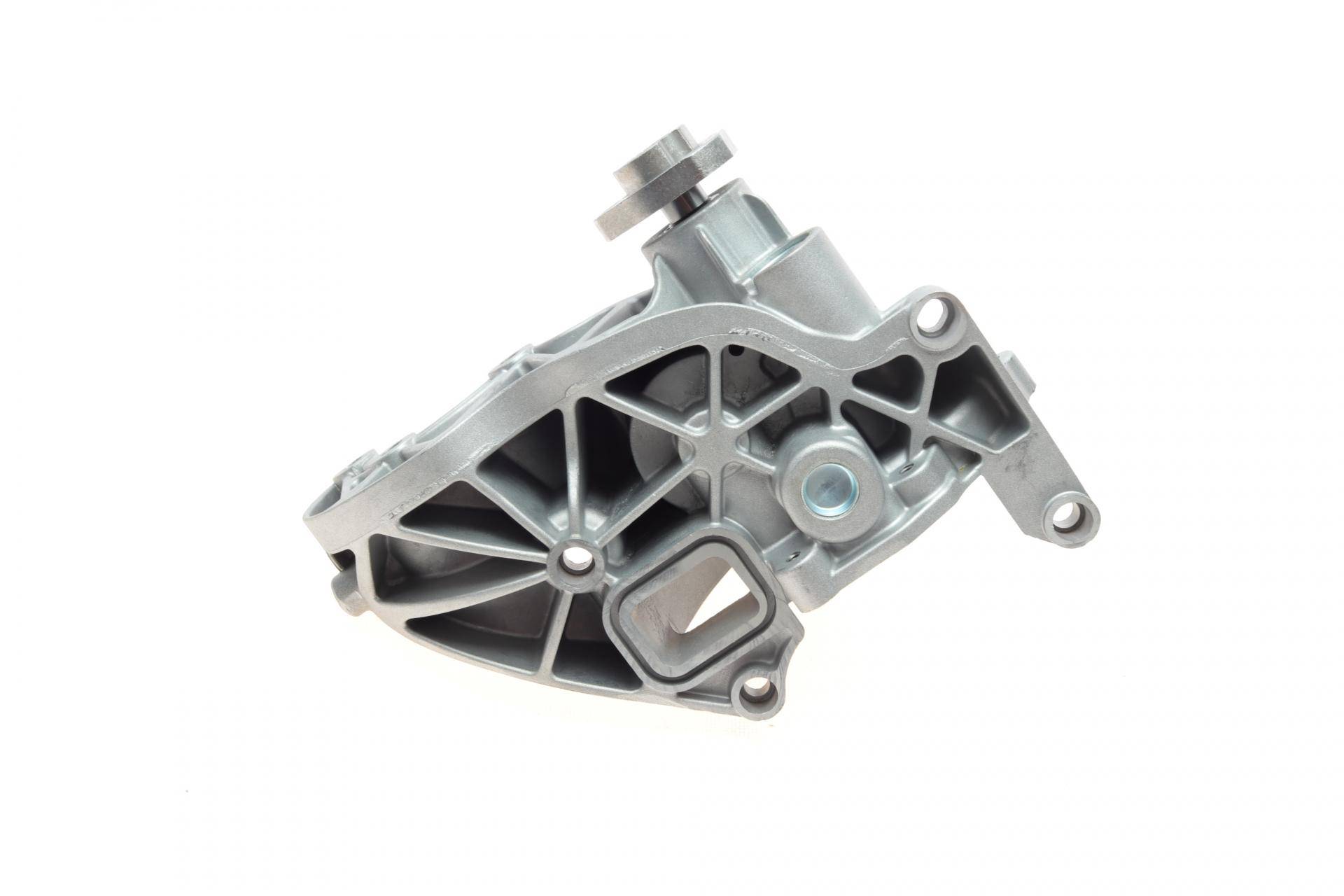 Помпа води Chevrolet Captiva/Cruze/Opel Antara 2.0/2.2D 09-