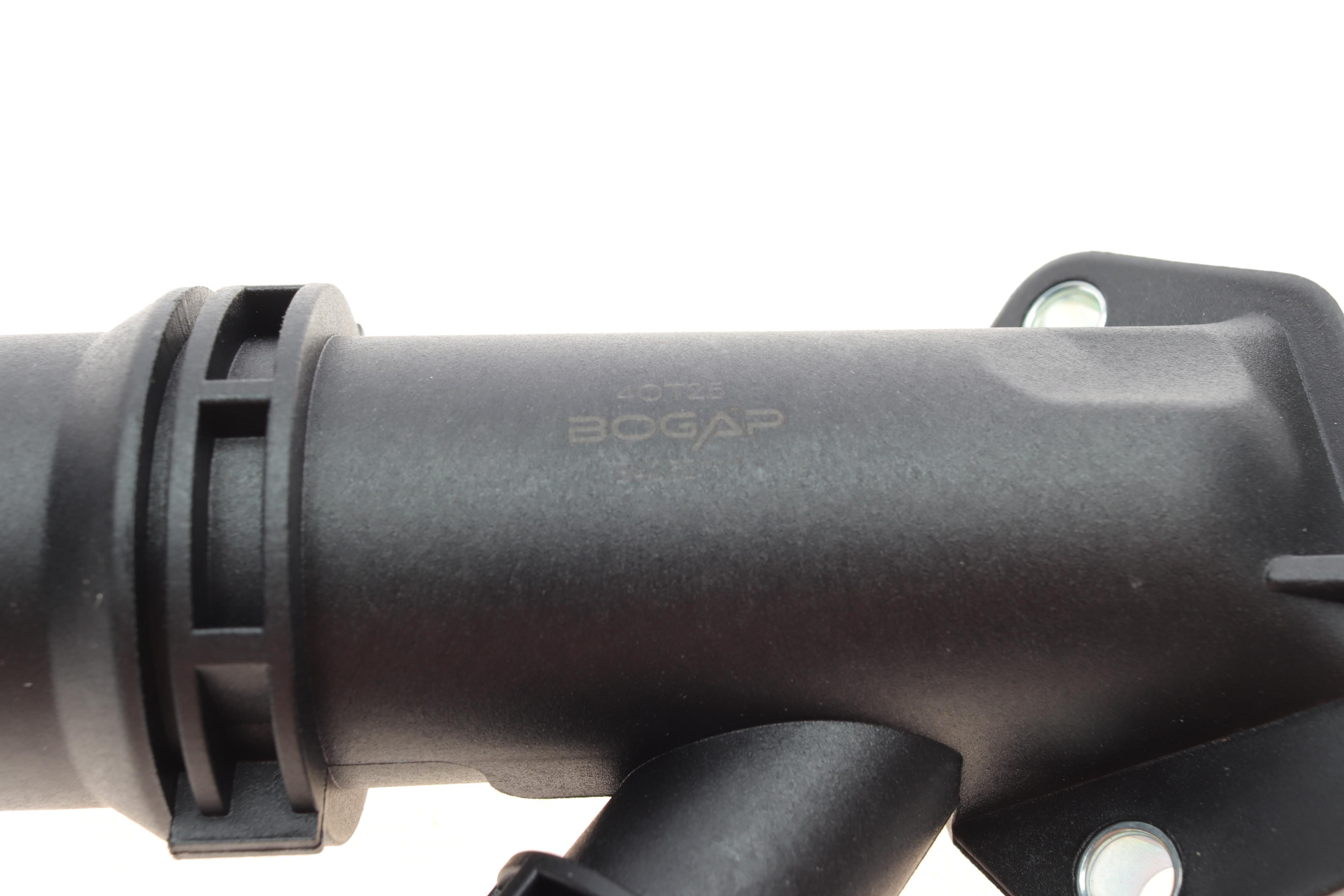 Фланець системи охолодження BMW 3 (E46)/5 (E39) 2.0-3.0d