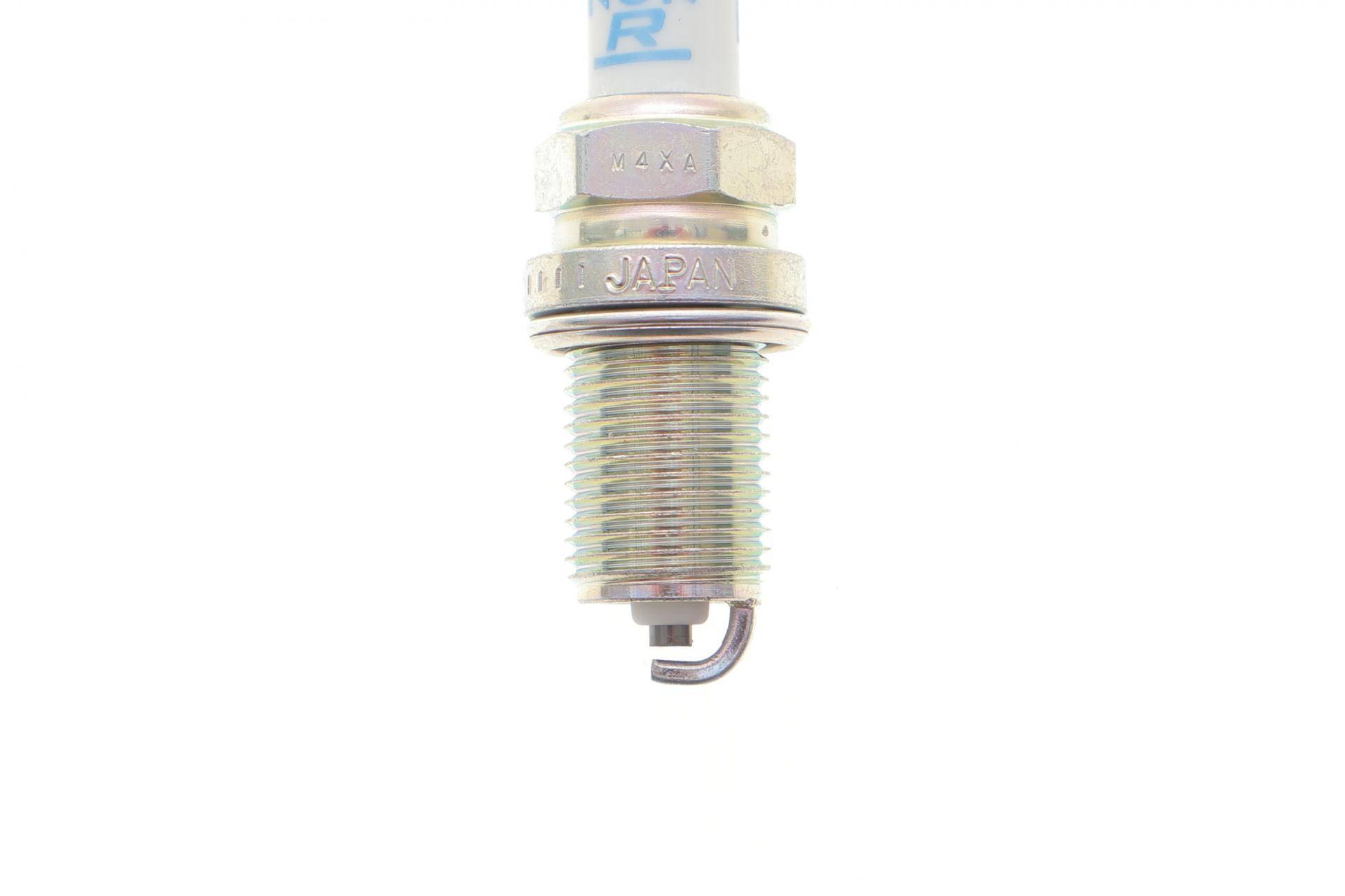 Свічка запалювання Citroen Berlingo/Peugeot Partner 1.4 96-15 (V-Line 38) (BKR6EZ)