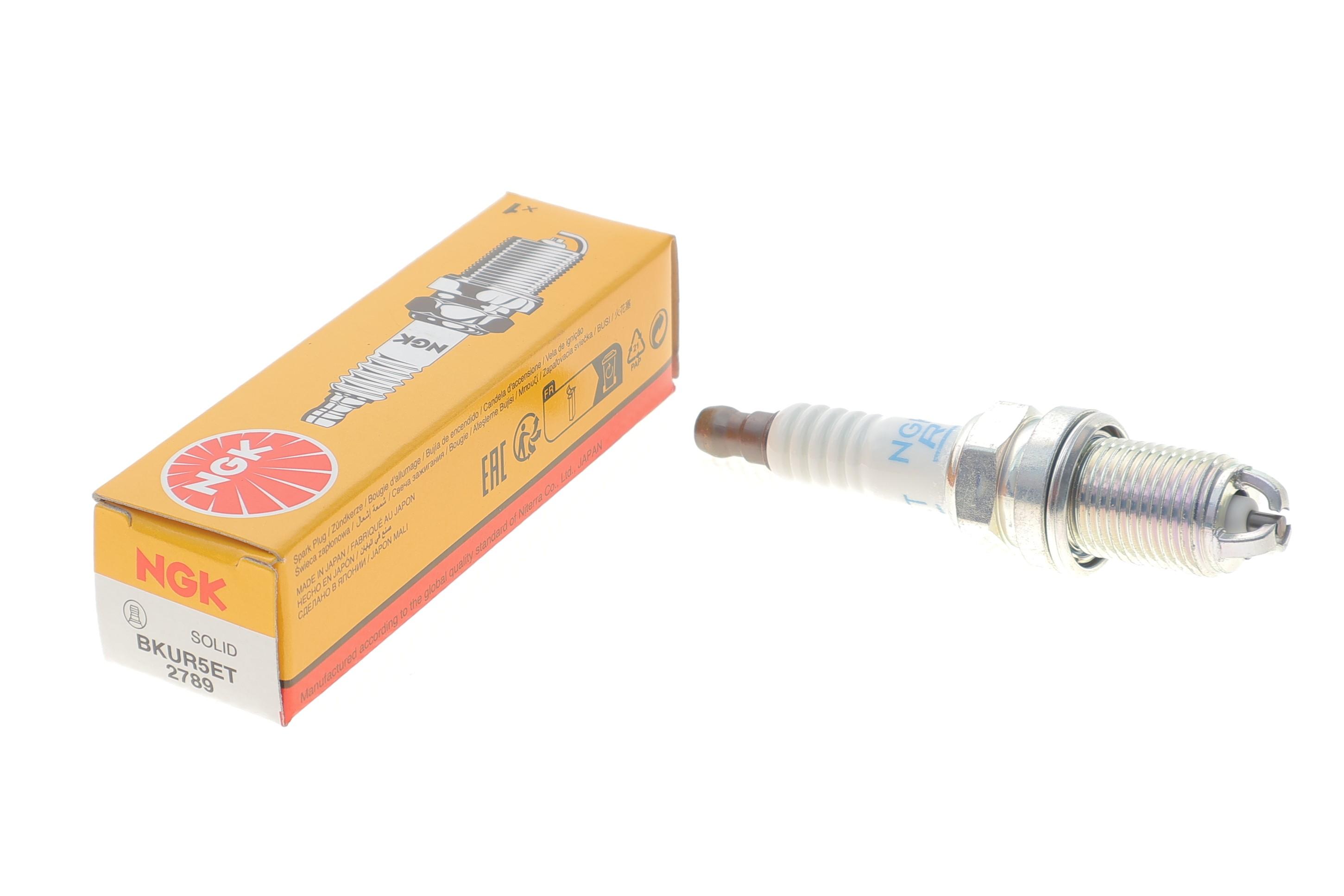 Свічка запалювання MB Sprinter/Vito M111 (BKUR5ET)