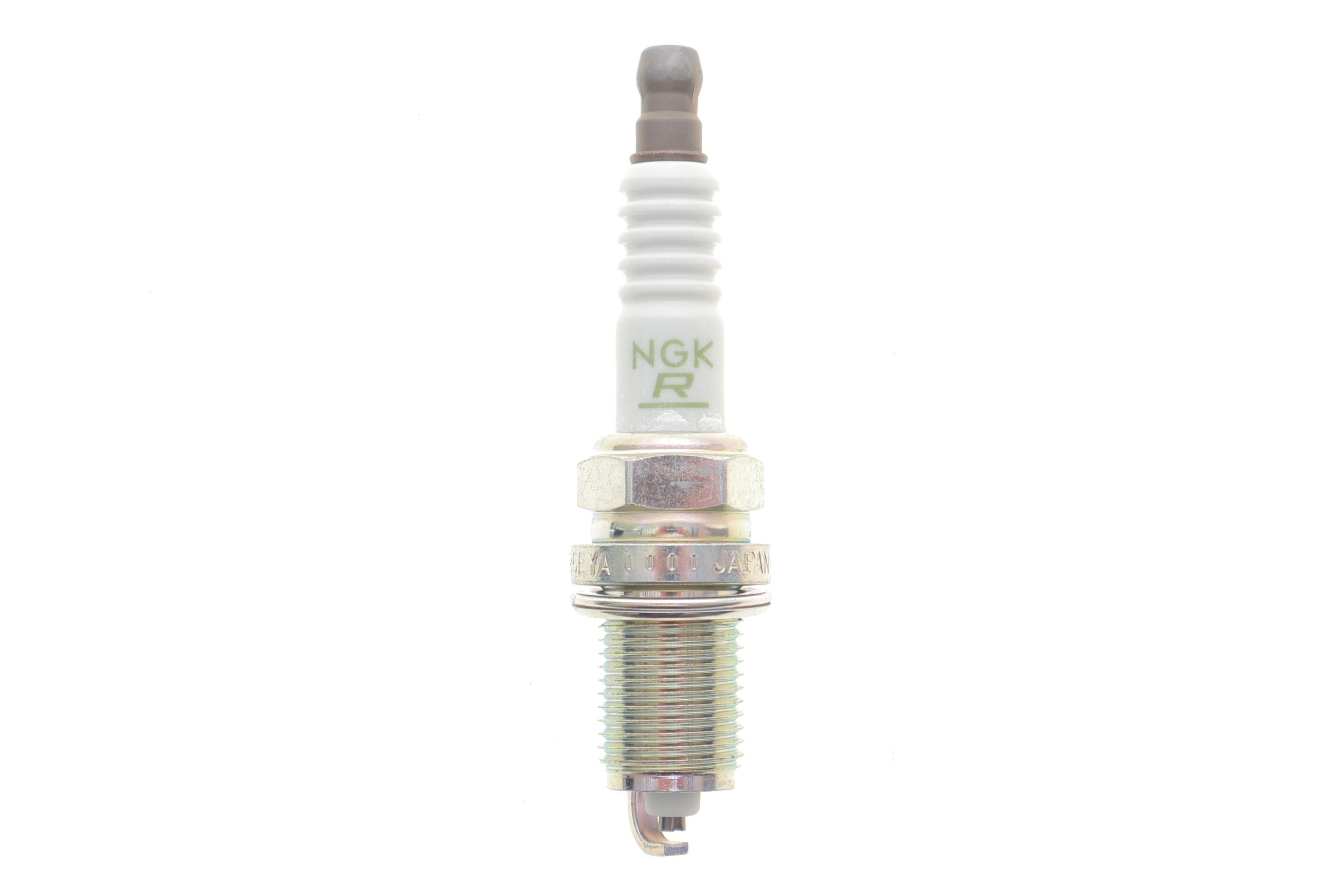 Свічка запалювання Toyoyta Avensis/Corolla 1.4/1.6/1.8 VVTi 94-07 (BKR5EYA-11)