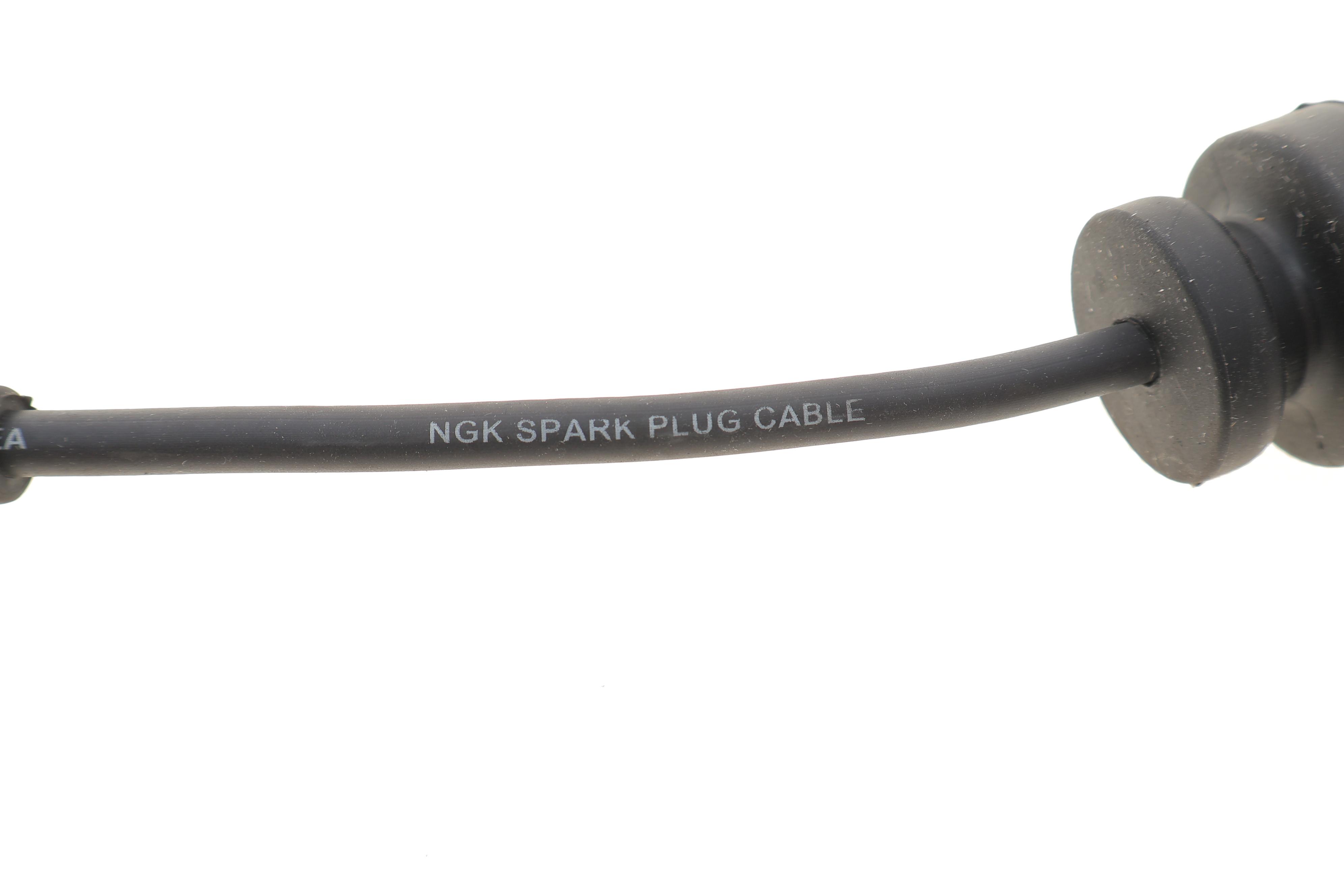 Проводи запалювання (к-кт) Dodge Caravan 2.4 i 95-01 (RC-CR1301)