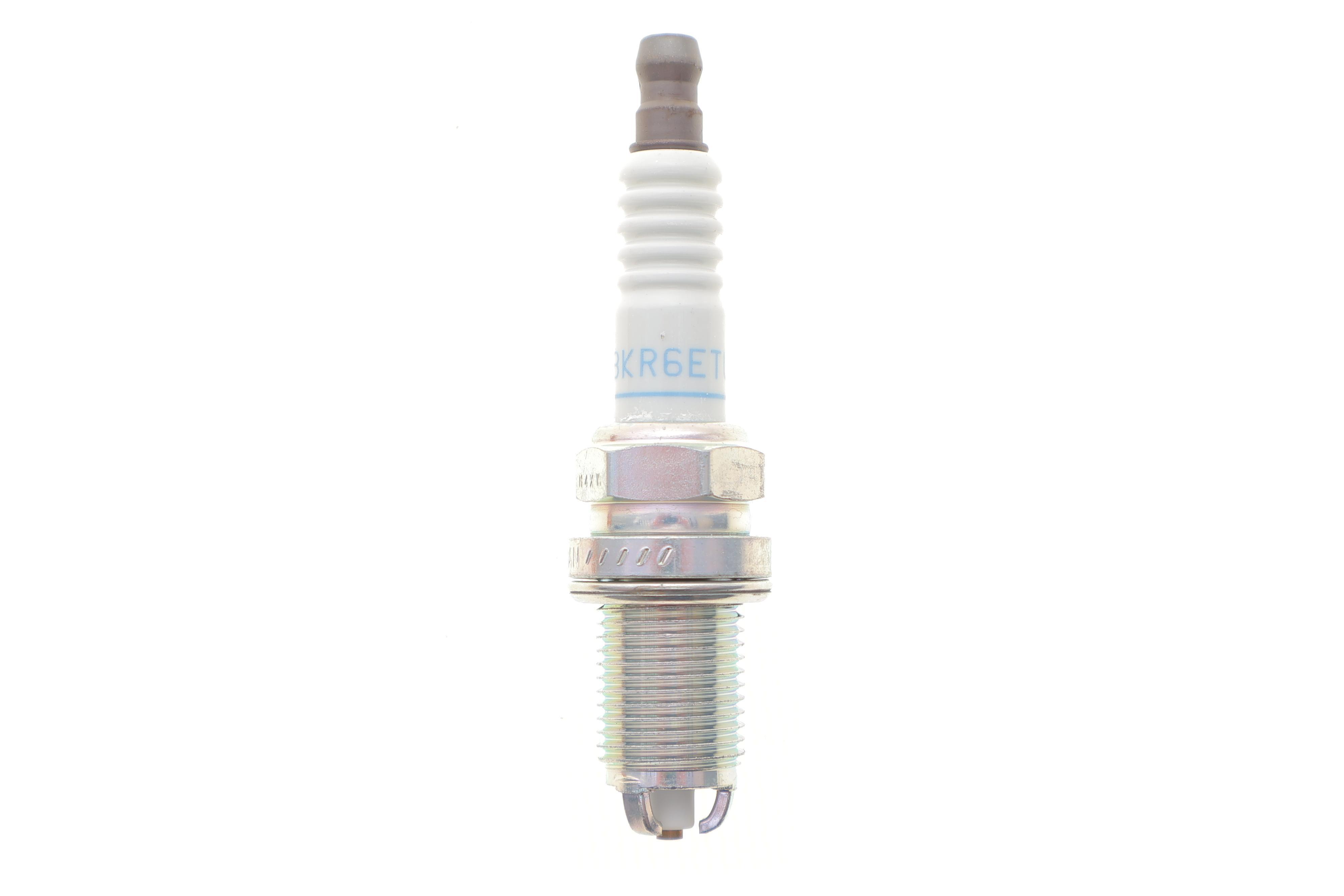 Свічка запалювання Renault Laguna 95-01/Volvo C70/S40/S60/S70/S80/V40/V70 95-10 (BKR6ETUC)