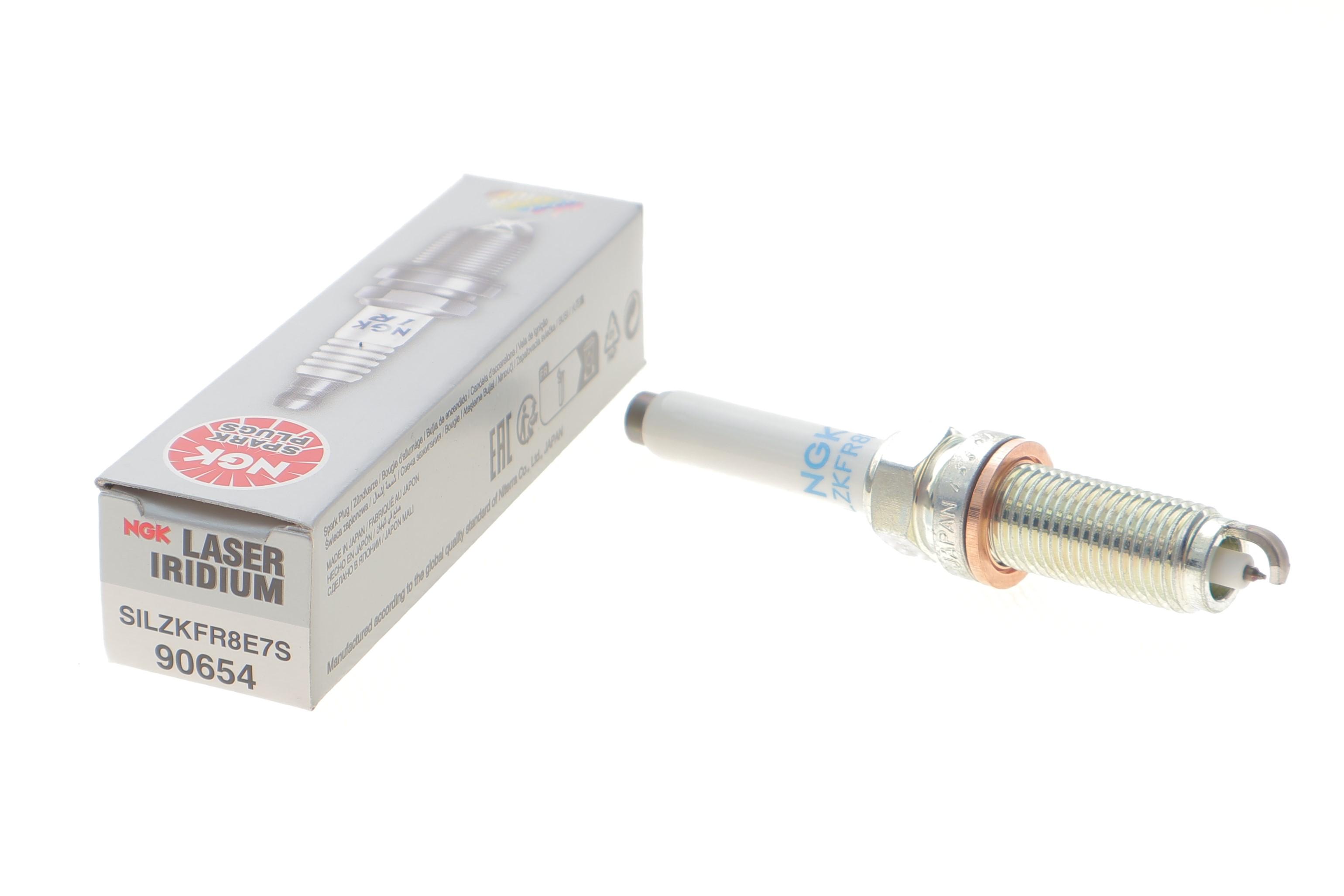 Свічка запалювання MB C-class (W205)/E-class (W212/W213) 13-23 (SILZKFR8E7S)