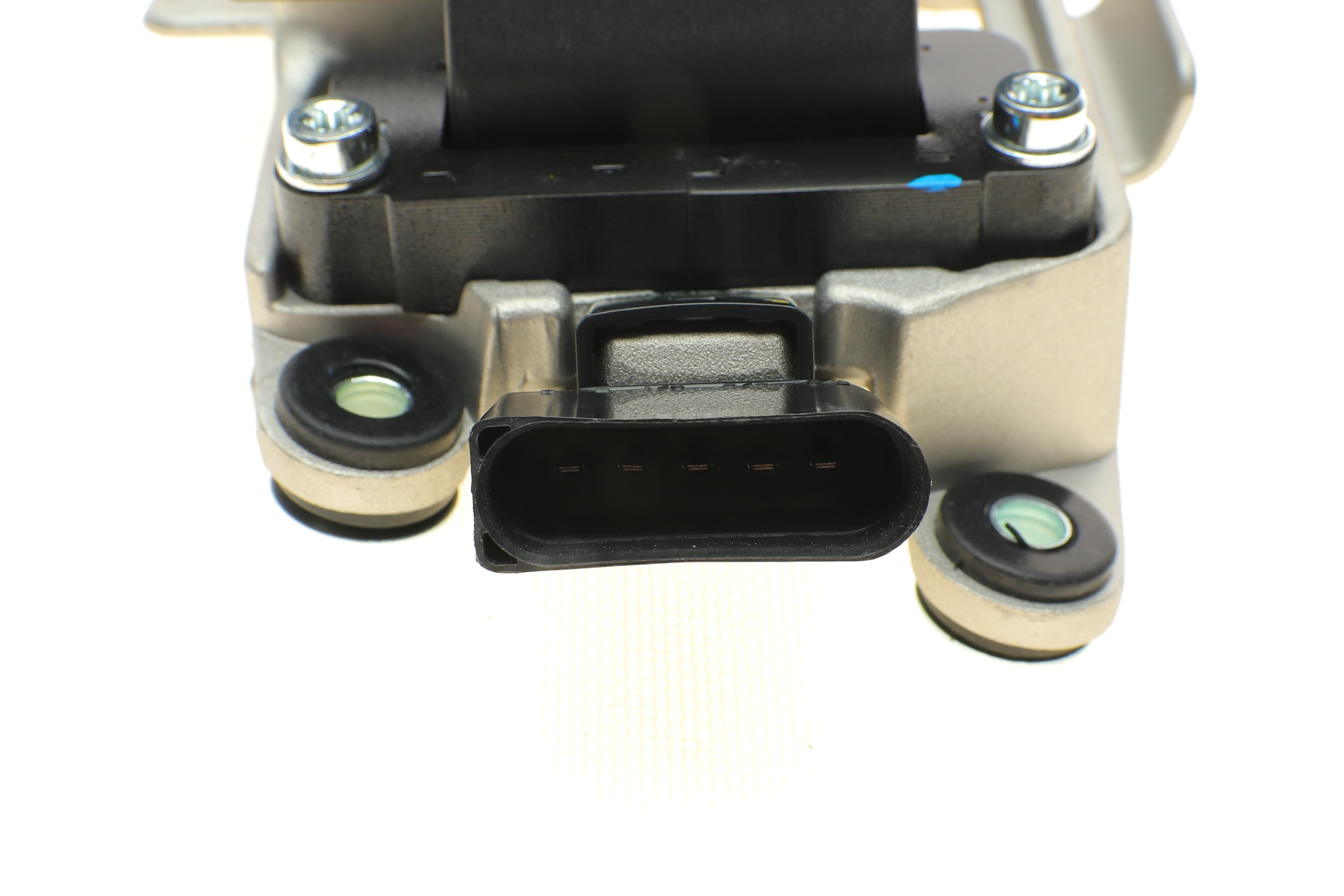 Котушка запалювання Audi A4/A6/VW Passat 2.4/2.8 96-05 (HÜCO)