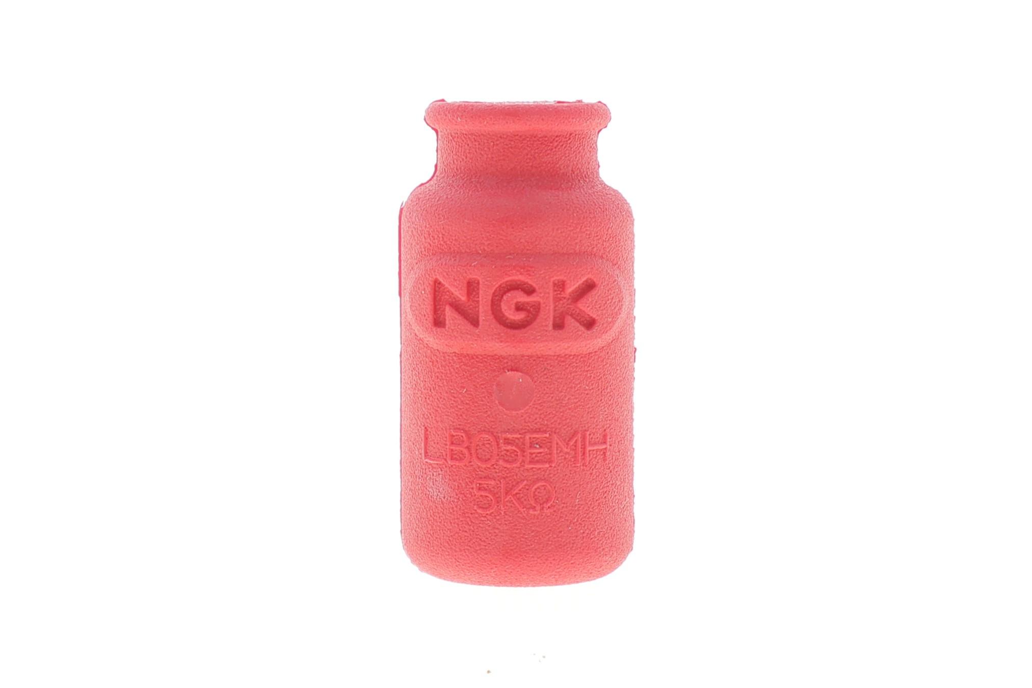 Наконечник свічки запалювання (червоний) (90°/14mm) (LB05EMH-R)