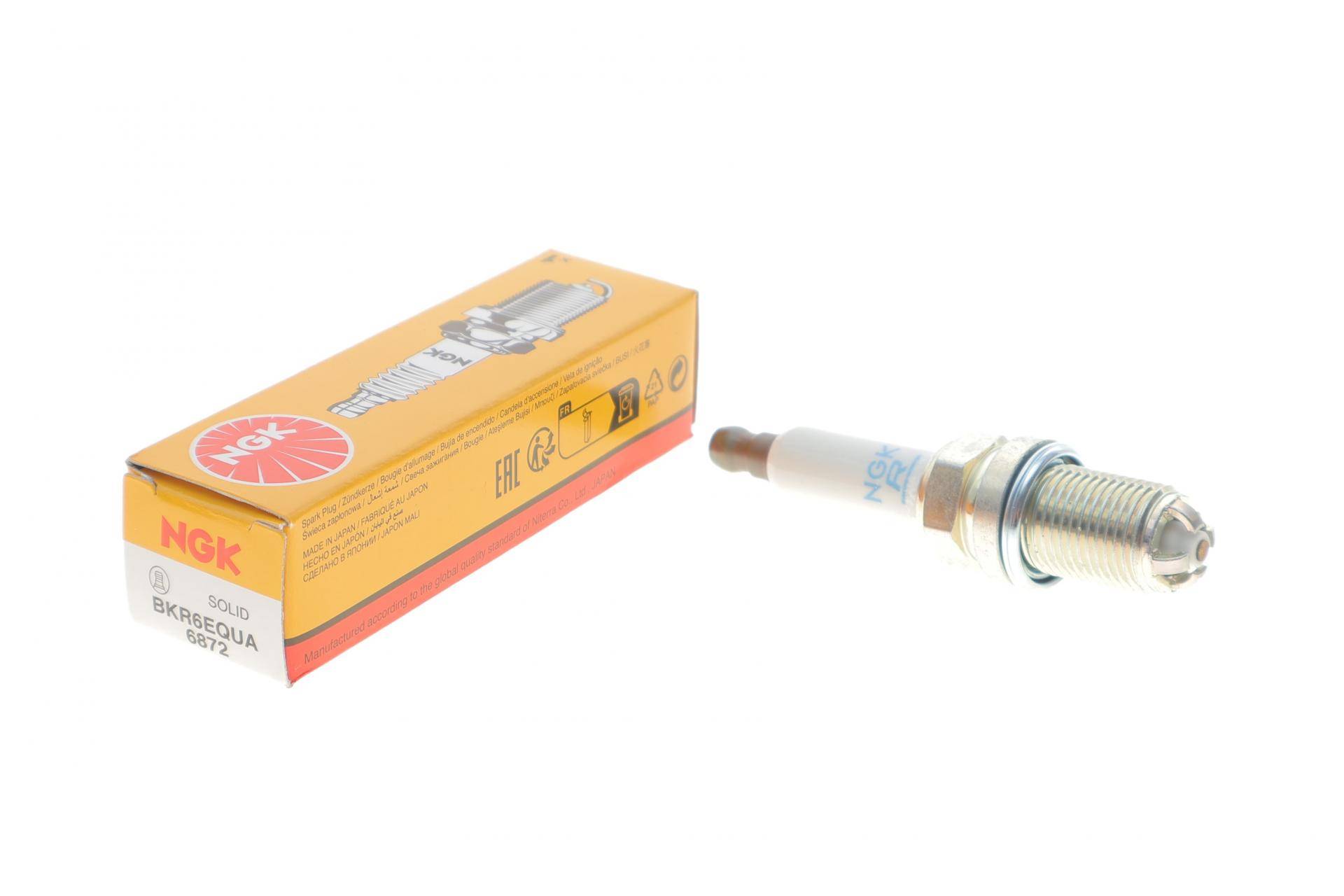 Свічка запалювання VW Touareg 4.2 V8 02-06 (BKR6EQUA)