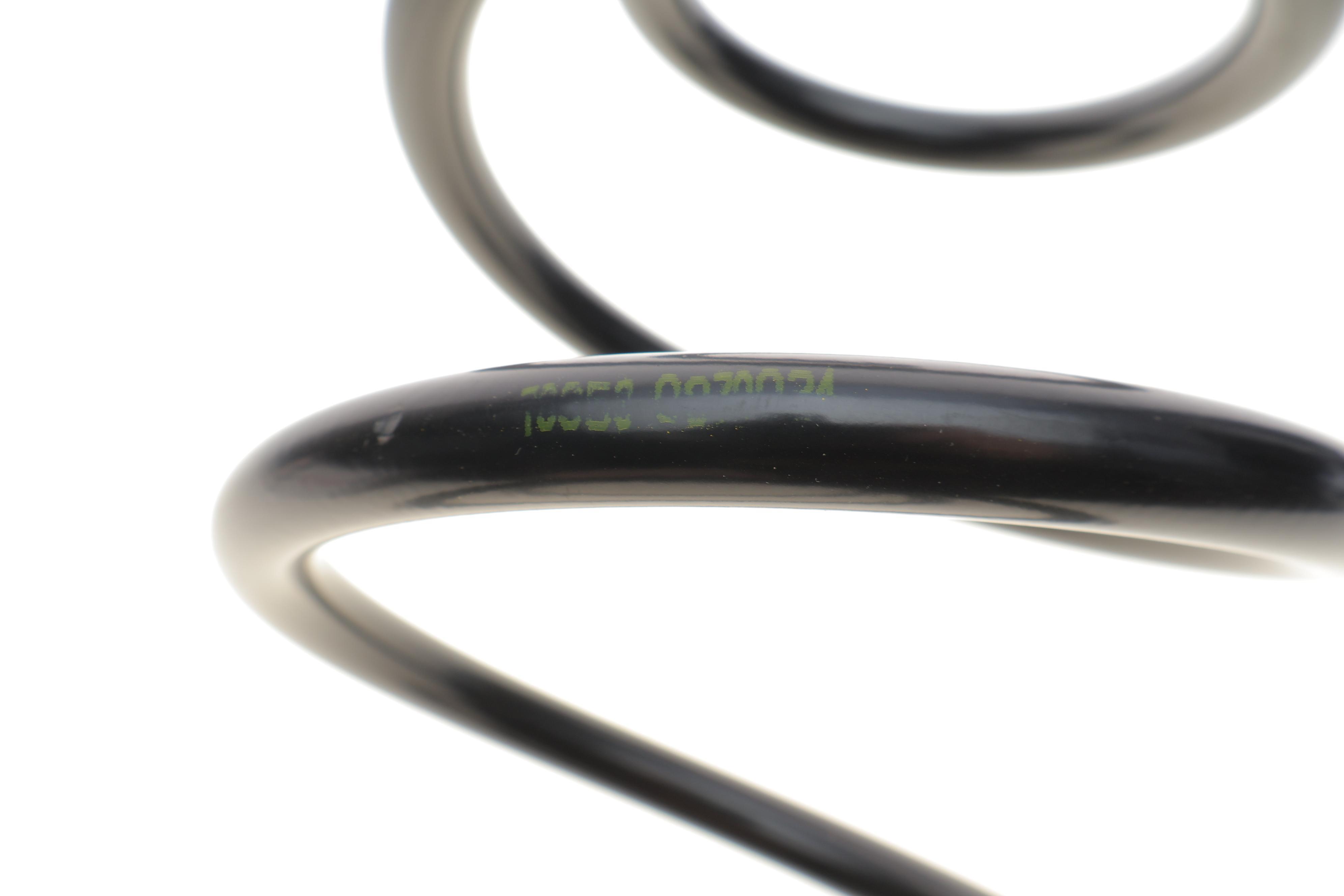 Пружина (передня) Ford Kuga I 2.5 4x4 08-12 (позашляховик)