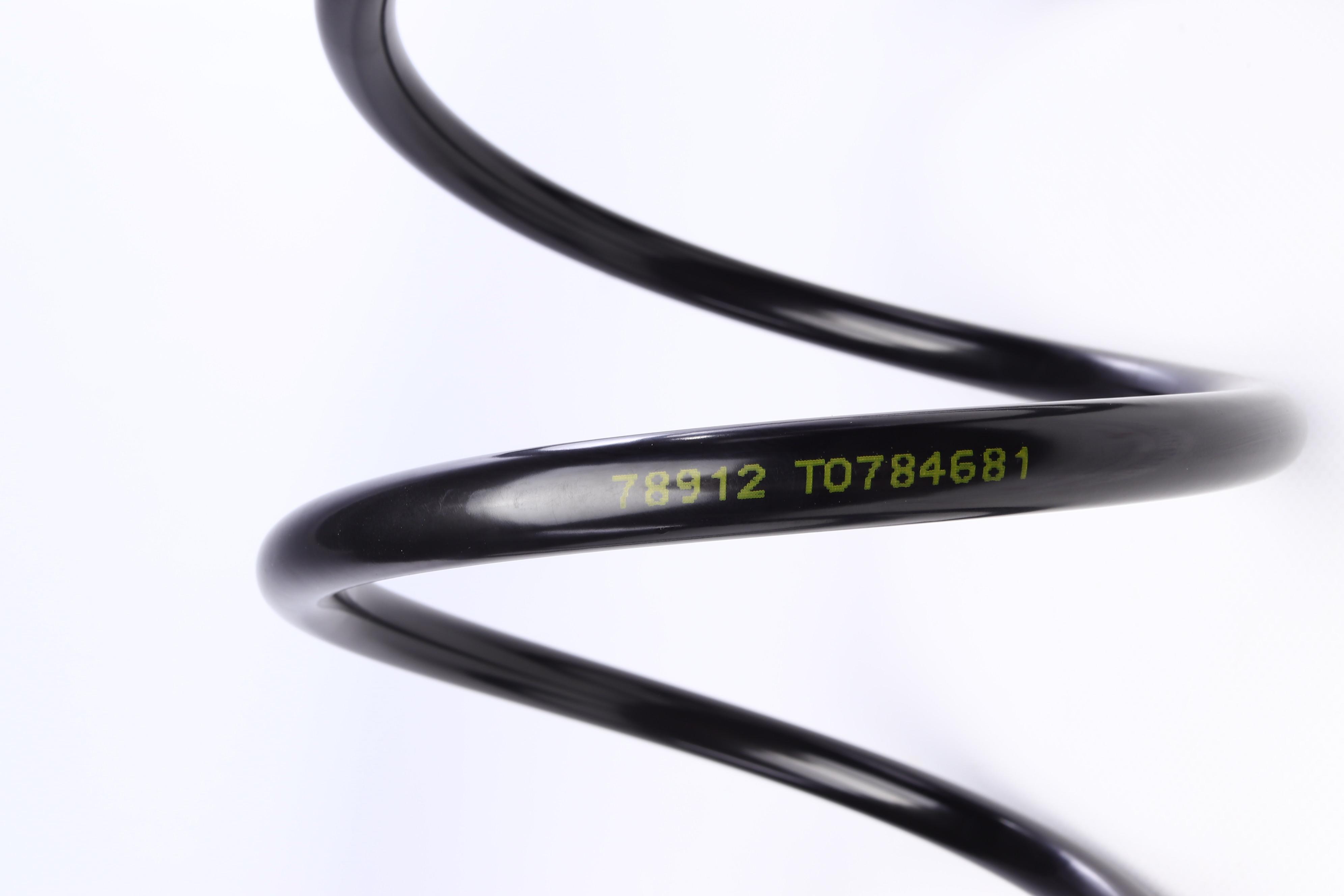 Пружина (передня) Subaru Forester 2.0AWD/2.0X AWD/2.5AWD 05-08 (SUV) (крім осн:Hunter)