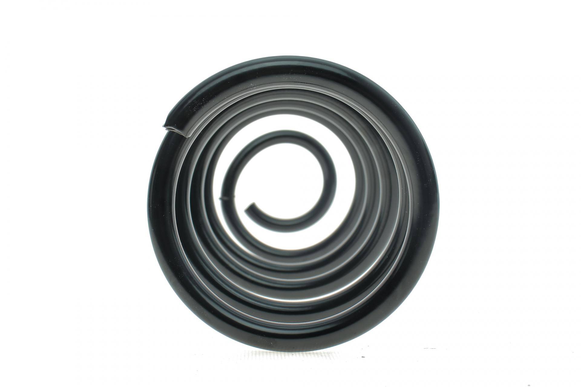 Пружина (задня) Mazda 3 1.5/2.0/2.2D 13- (седан/нах.зад.частина)