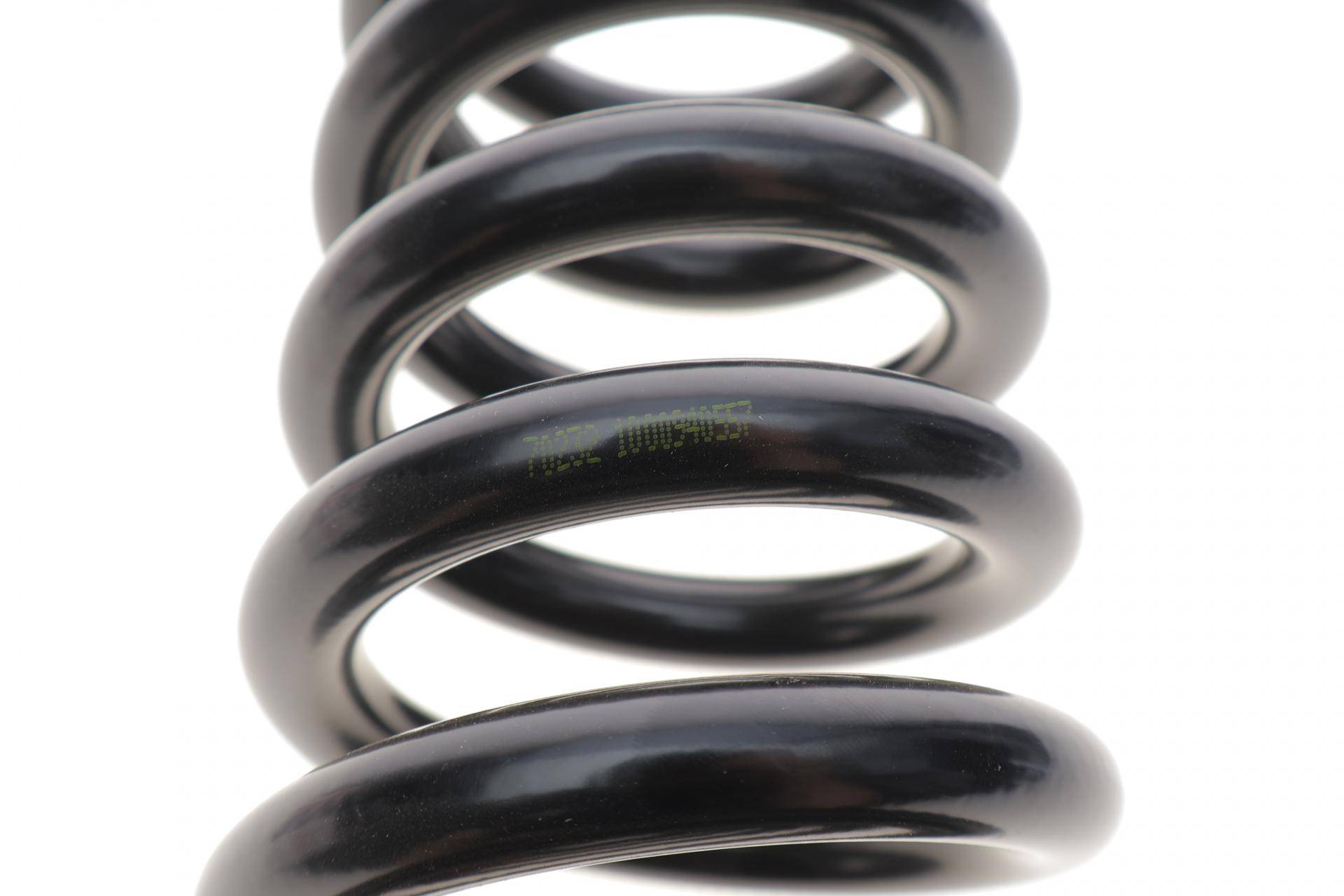 Пружина (задня) MB E-class (W124) E200-E320/E200D-E300D 84-97 (седан/купе) (без с-ми рег.дор.прос) (HD)