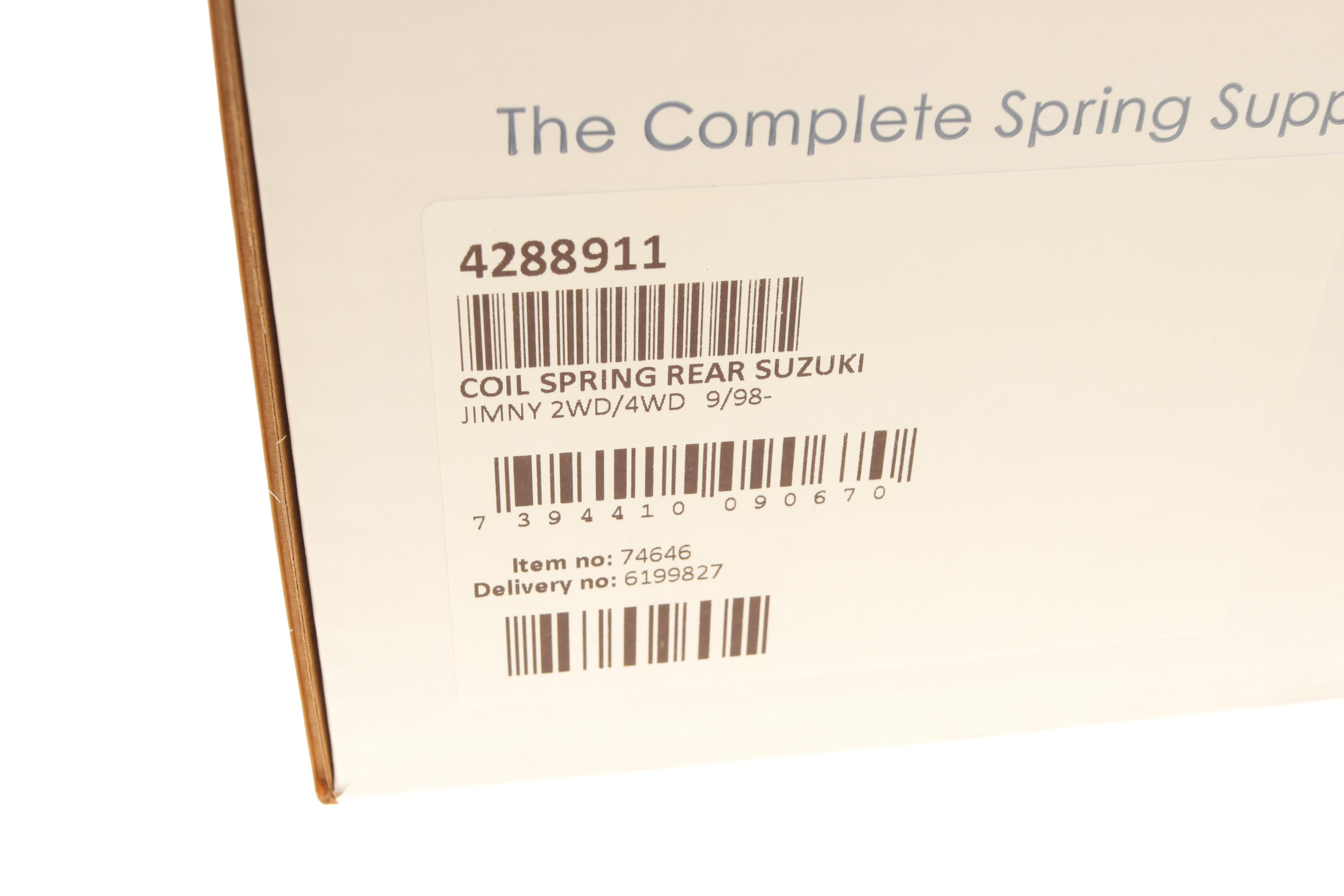 Пружина (задня) Suzuki Jimny 1.3 16V/1.5DDiS 98- (всюдихід закритий)