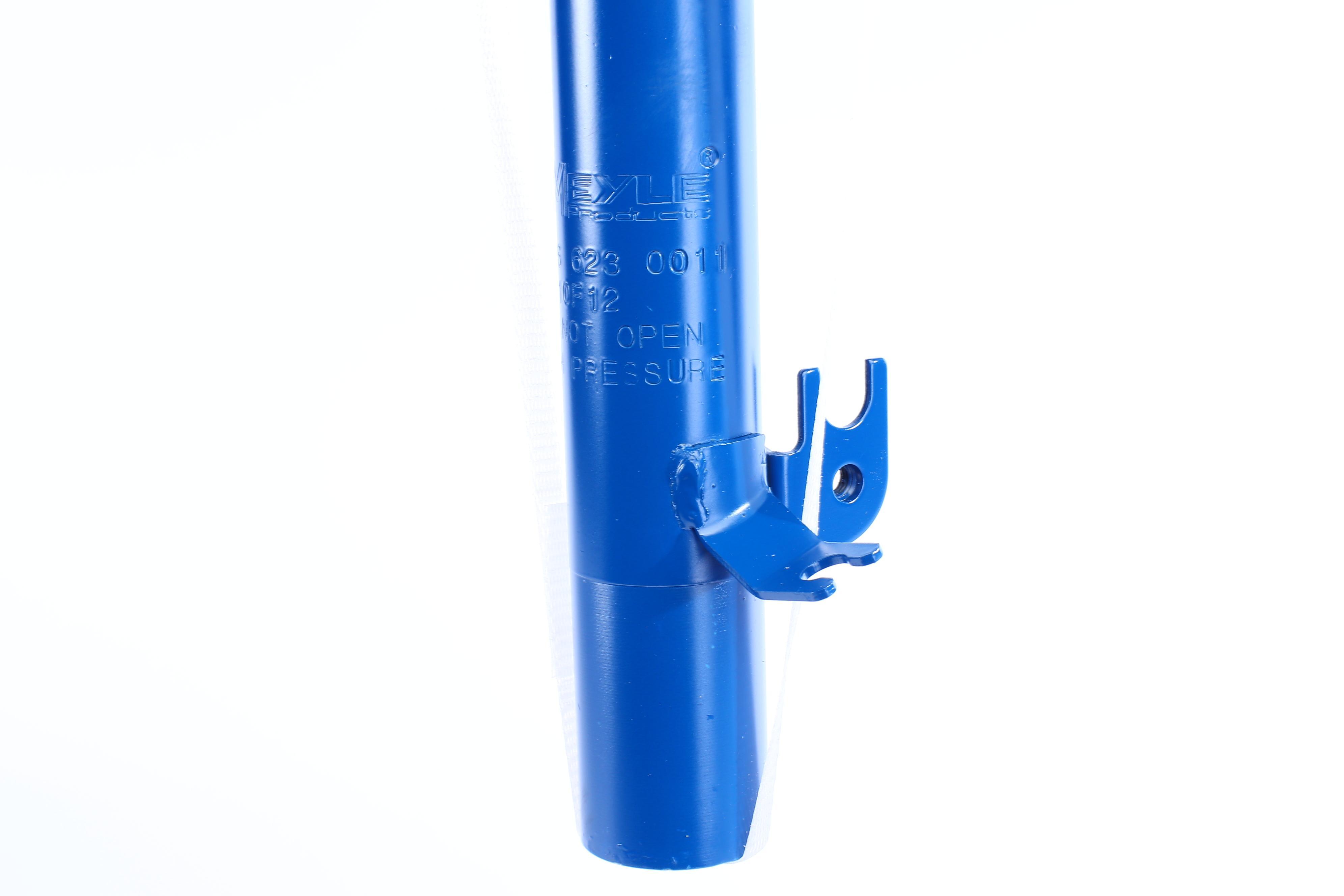 Амортизатор (передній) Citroen C1/Peugeot 107/Toyota Aygo 1.0/1.4D 05- (R)