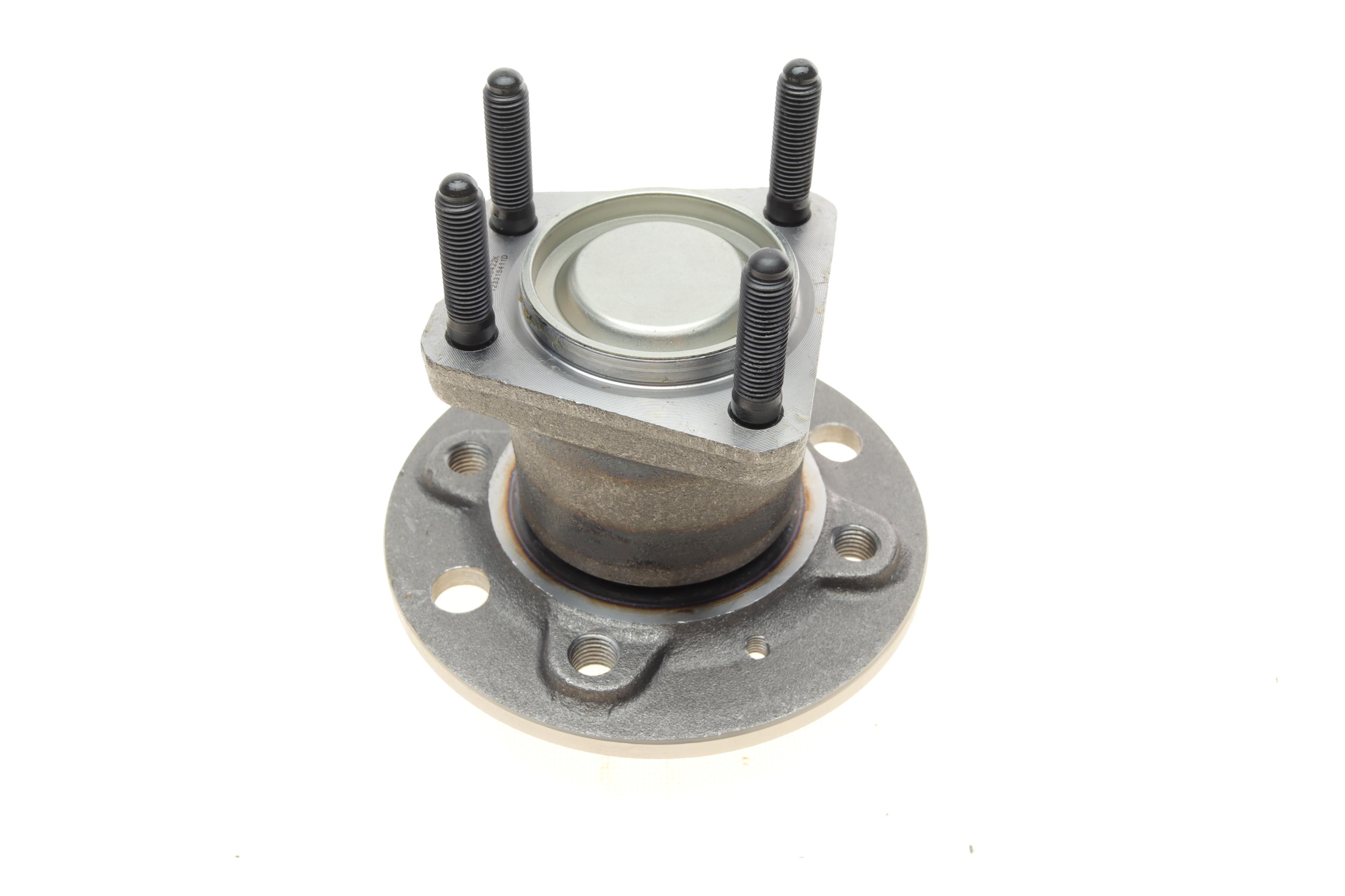 Підшипник маточини (задньої) Opel Combo 01- (К-кт c болтами і гайками) 4 отв.