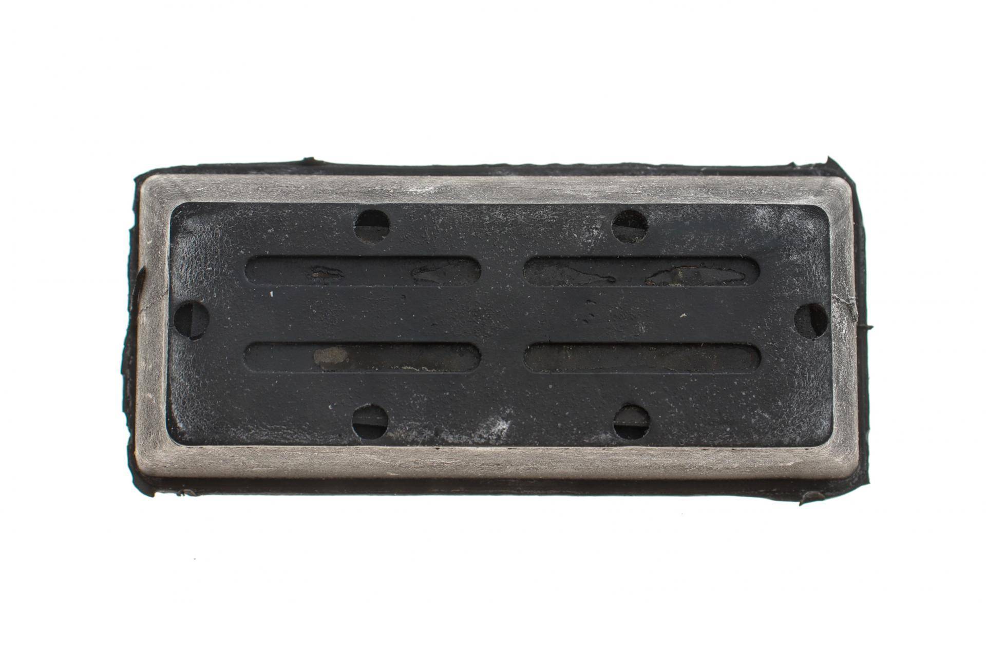 Подушка ресори (передня/нижня) MB Sprinter 96- (2-ох лист.) (R)