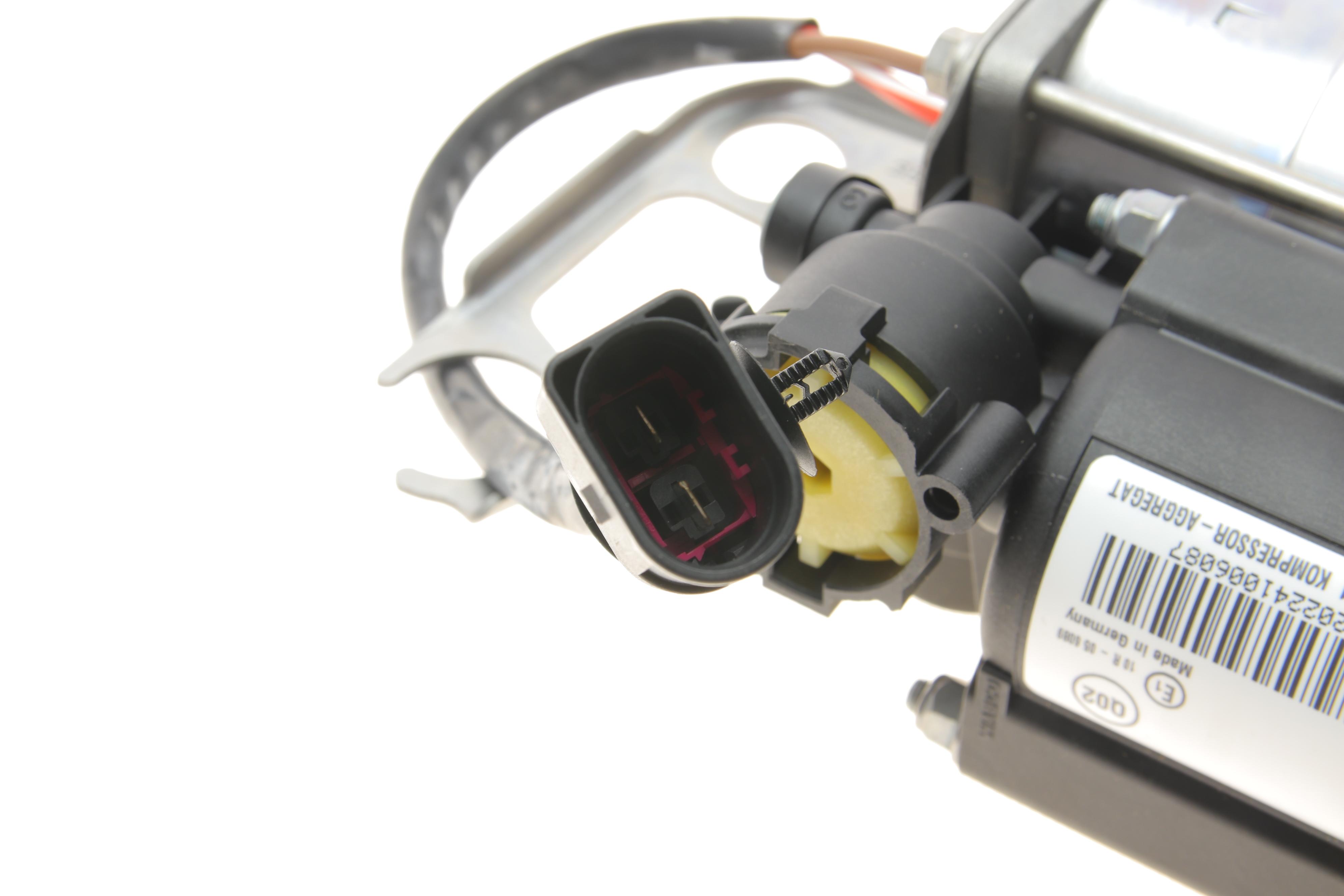 Компресор пневмосистеми Audi Q7 quattro 06-15/VW Touareg 02-15