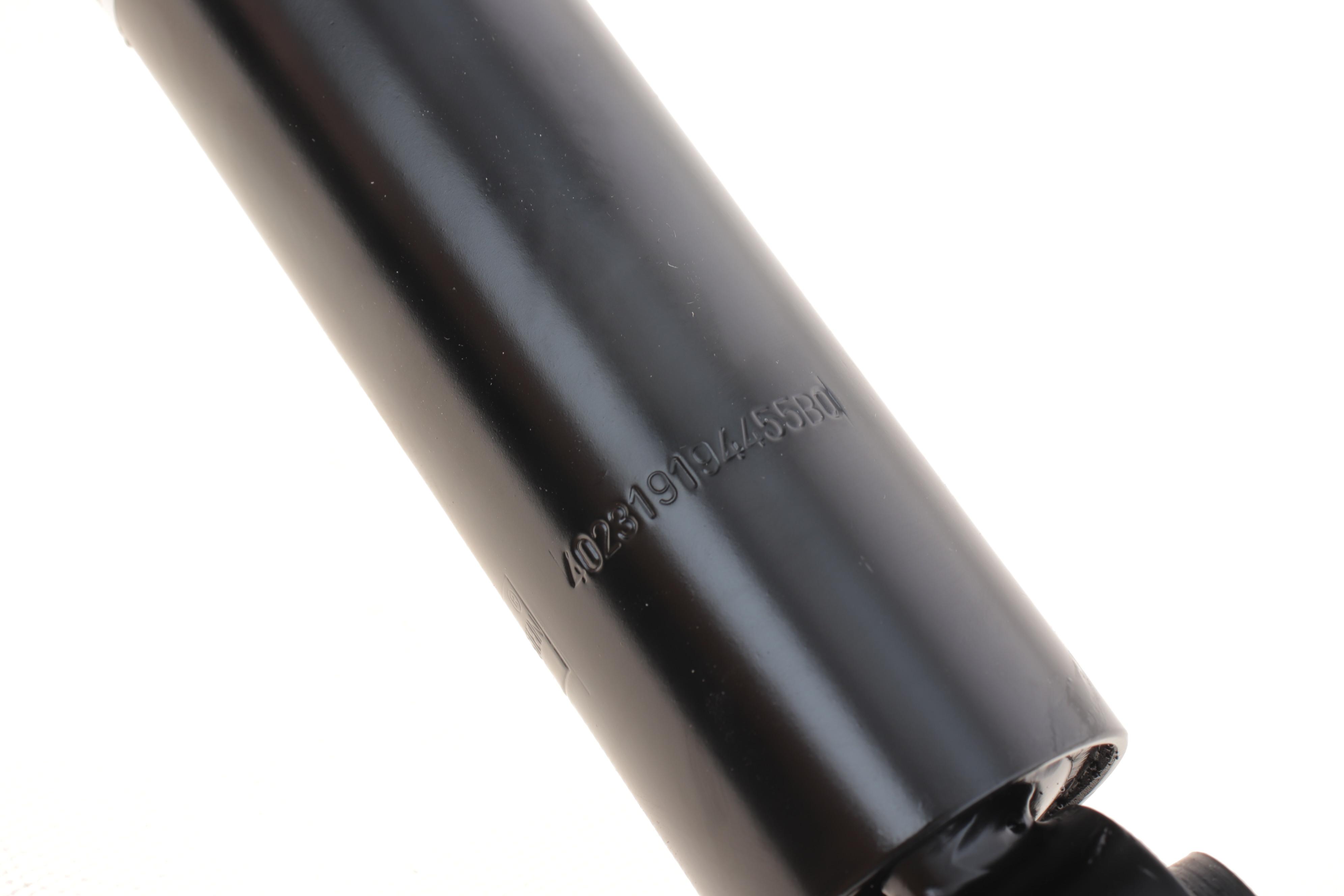 Амортизатор (задній) Audi Q7 3.0-6.0D 06-15