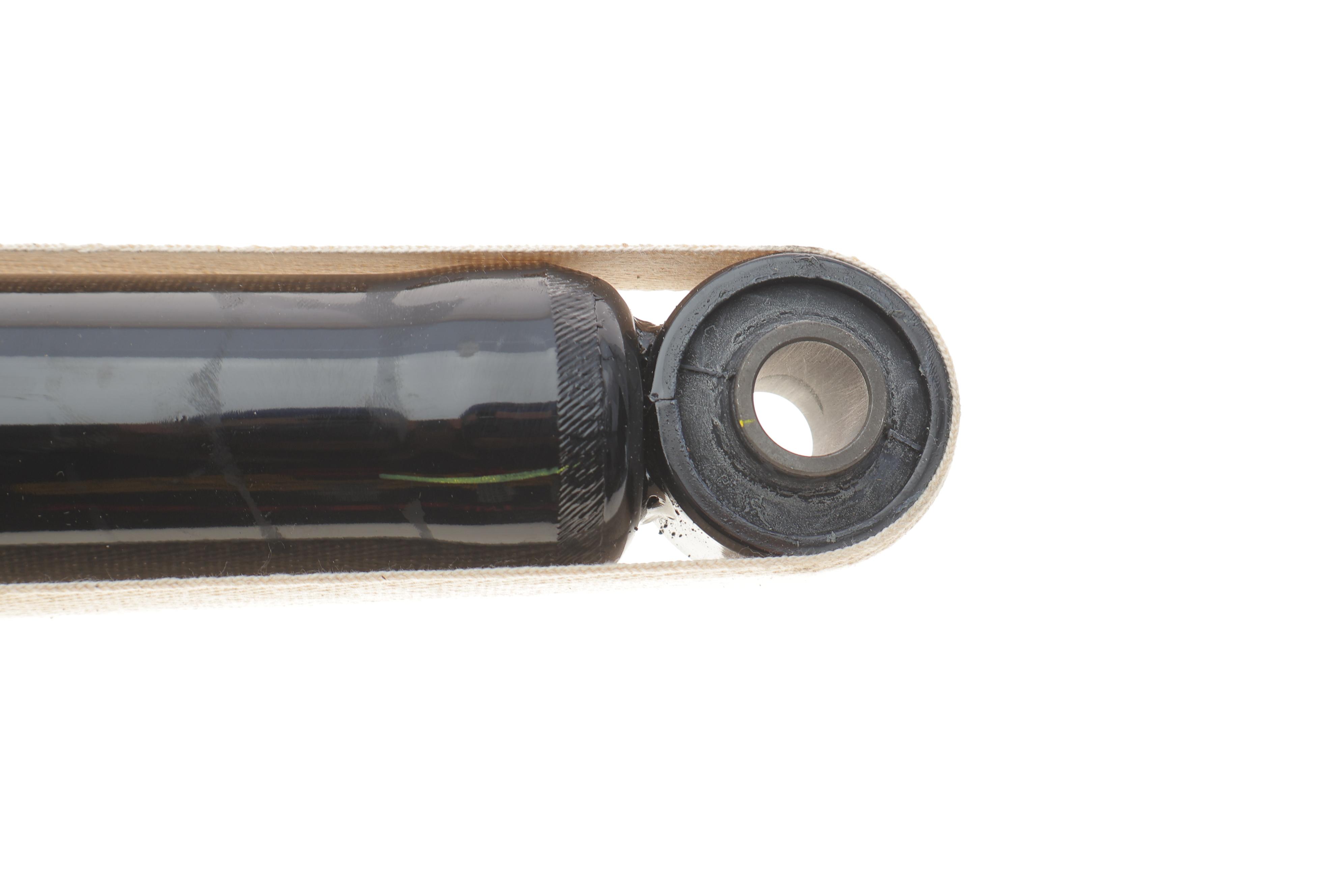 Амортизатор (задній) Mitsubishi Pajero Sport 08-