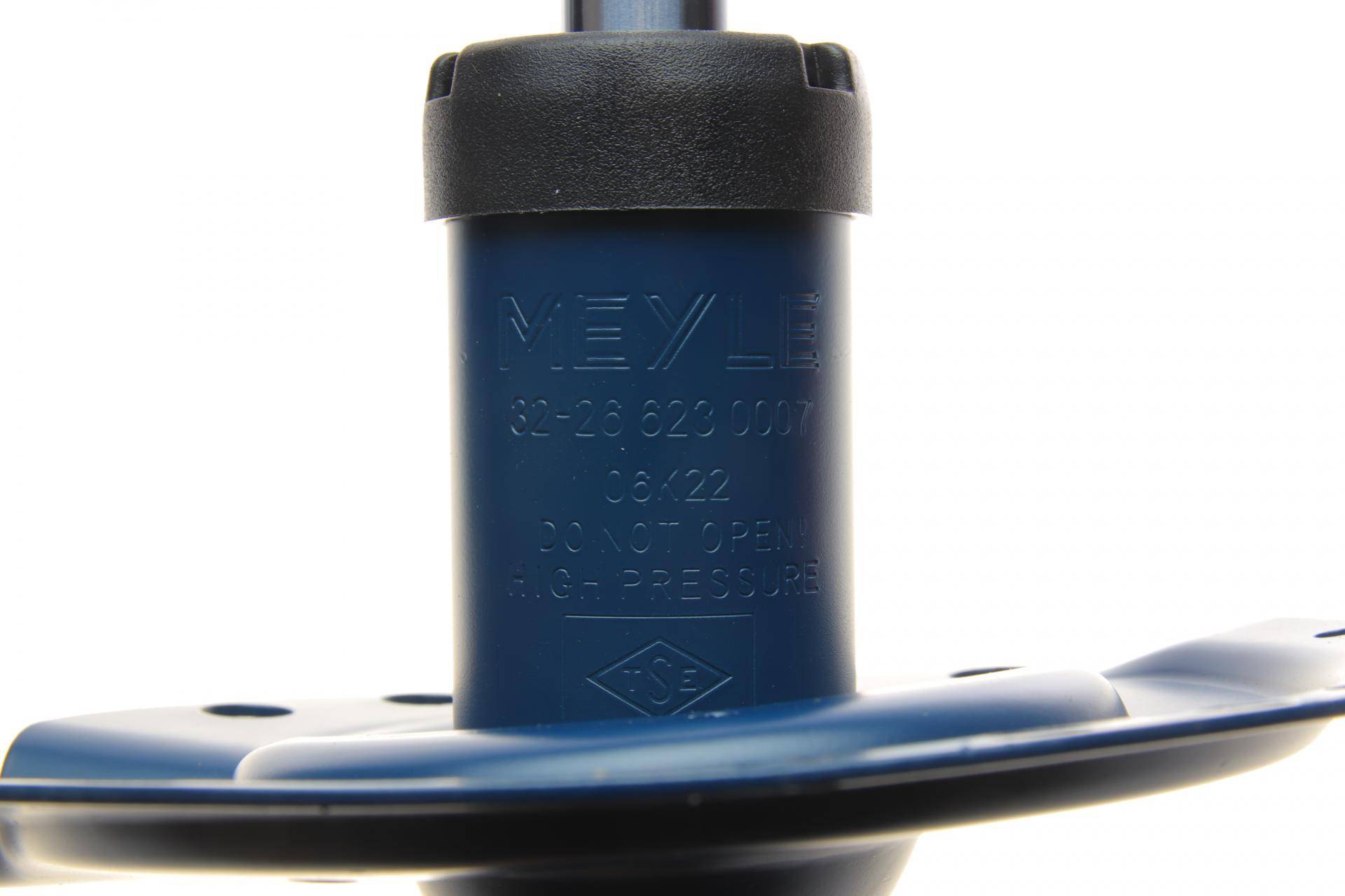 Амортизатор (передній) (R) Mitsubishi Outlander 2.0/2.2Di-D/2.4/3.0GT 12-