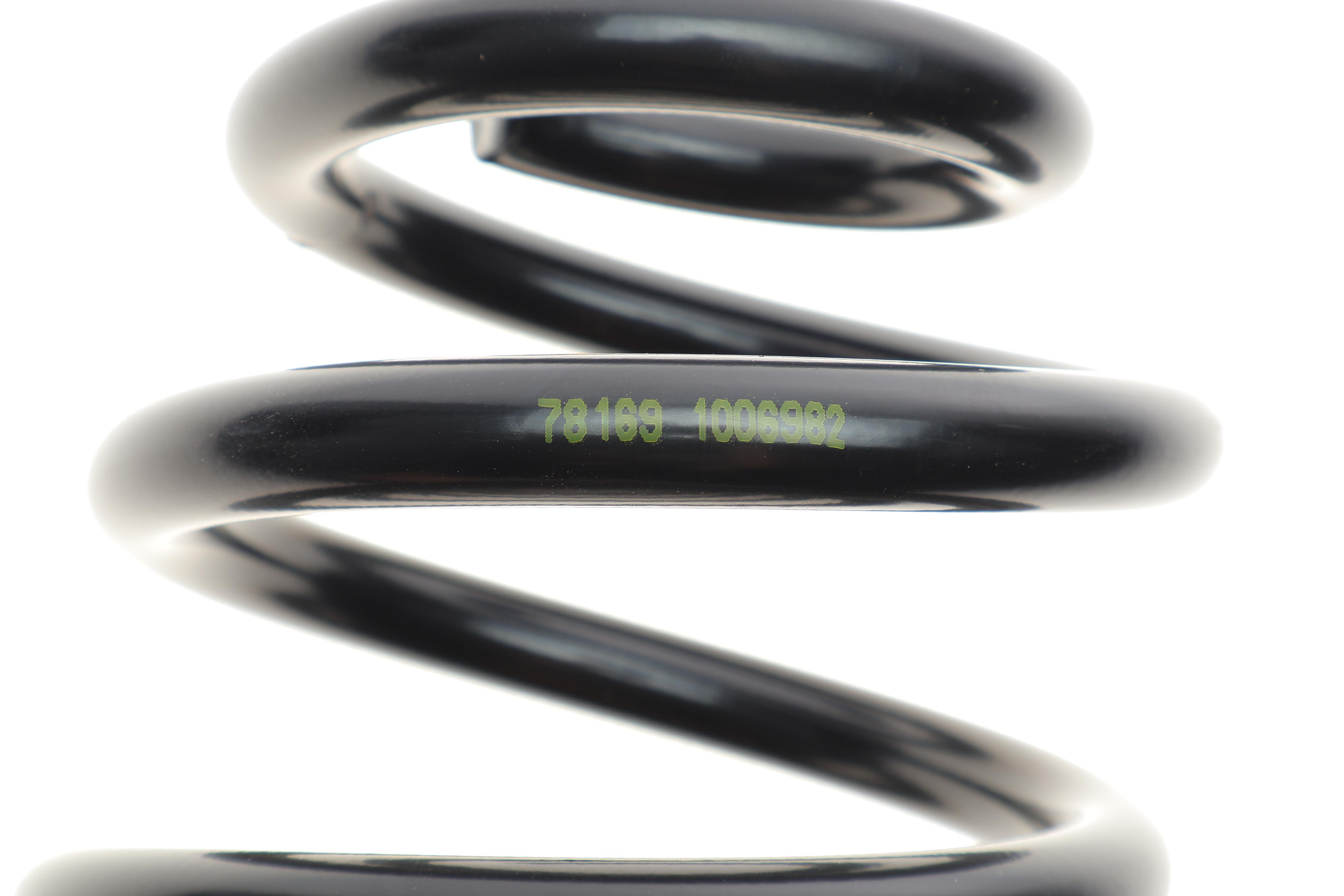 Пружина (задня) Volvo XC70 2.4-2.5T/2.4 D AWD 00-07 (унiв.) (без с-ми рег.дор.прос.) (крім:Four-C)