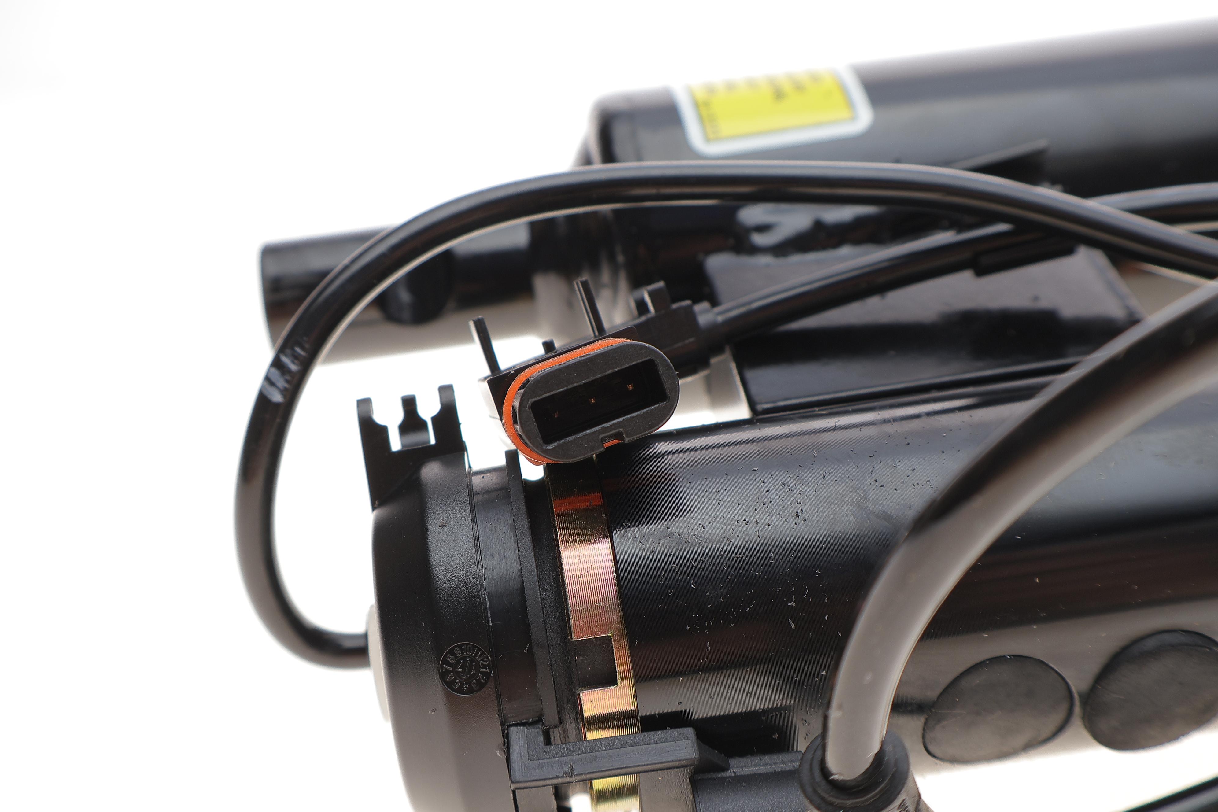 Амортизатор (передній) MB S-class (W220) 02-05 (L) (пневмо)