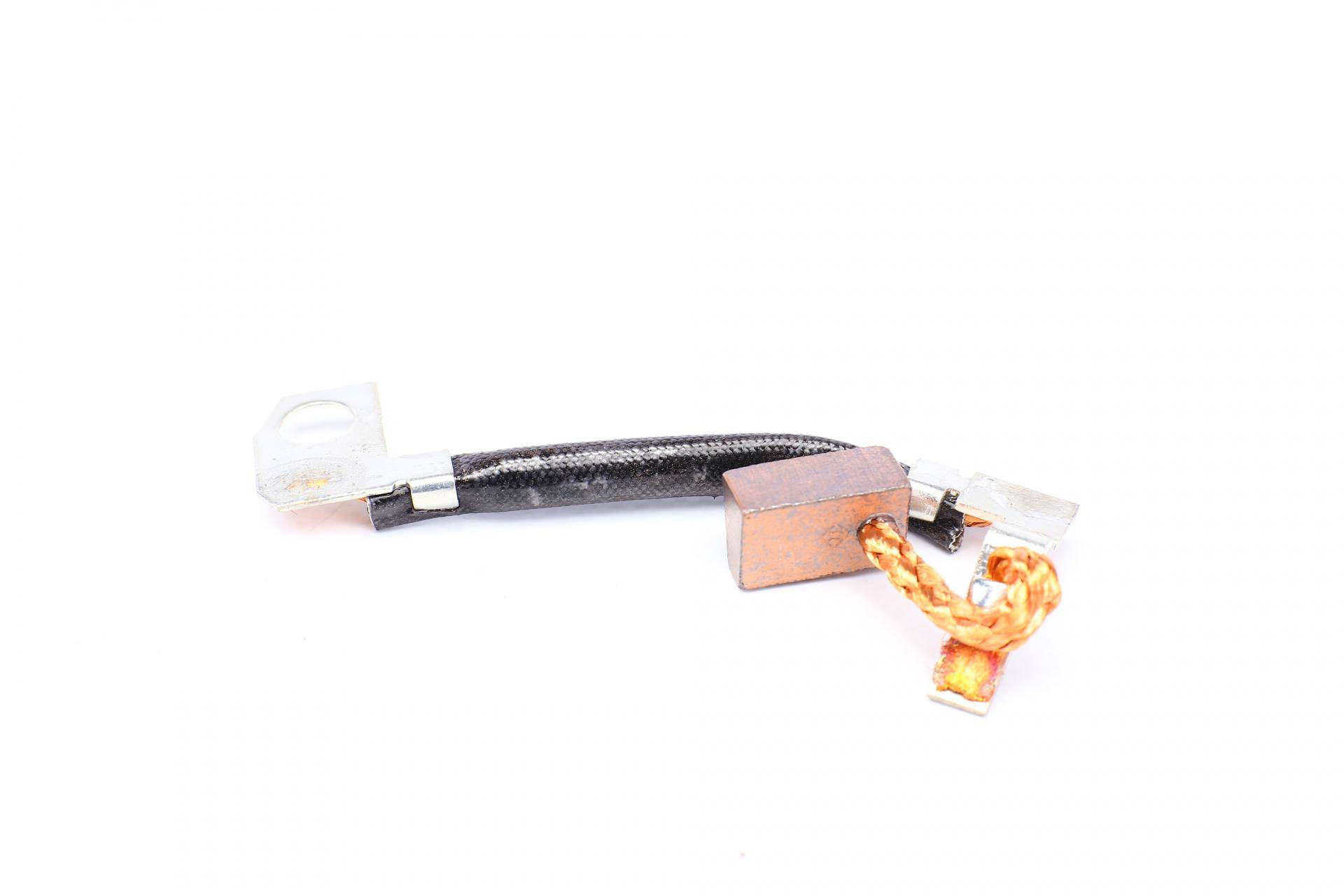 Щітки генератора VW T5/T6/Renault Trafic (AMS0070)