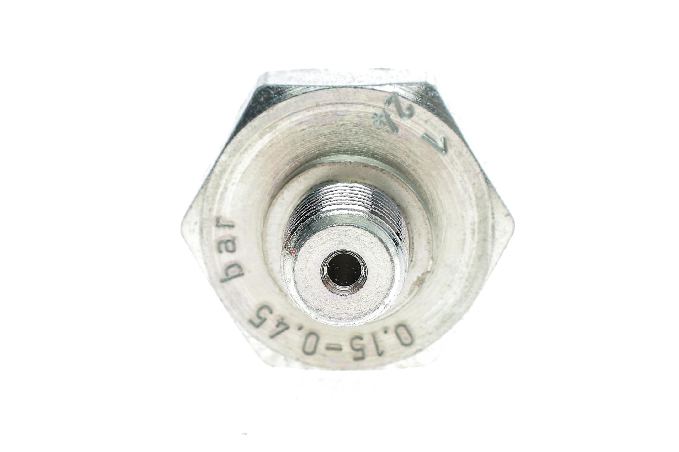 Датчик тиску оливи Volvo 240/740/760/940/960 -98 (M10x1) (0,45 bar) (коричневий)