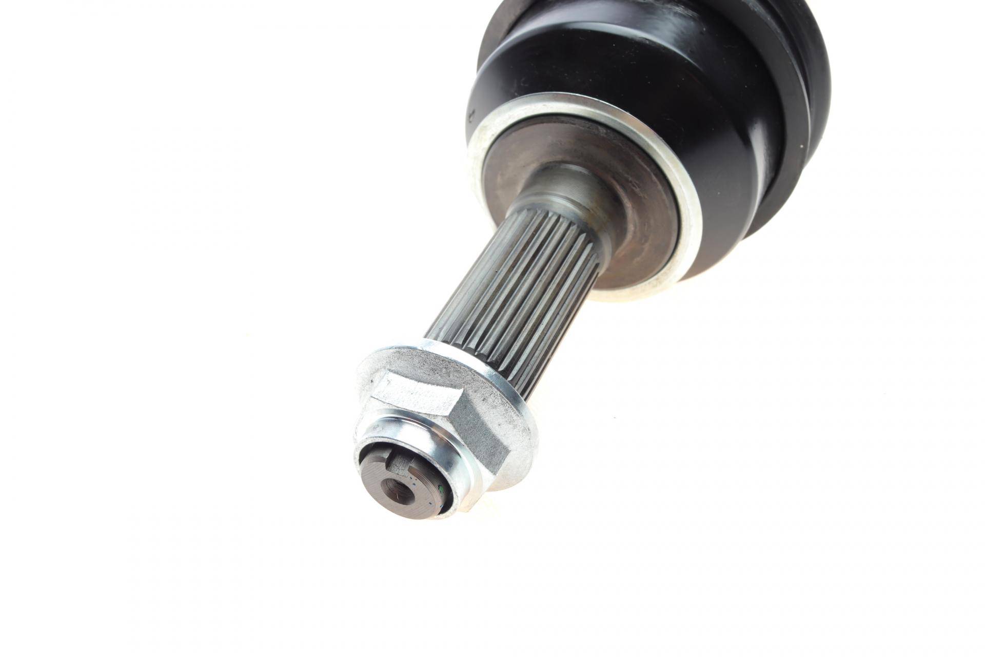 Піввісь (передня) (R) Kia Sorento 4x4 02-11 (28z/28z)