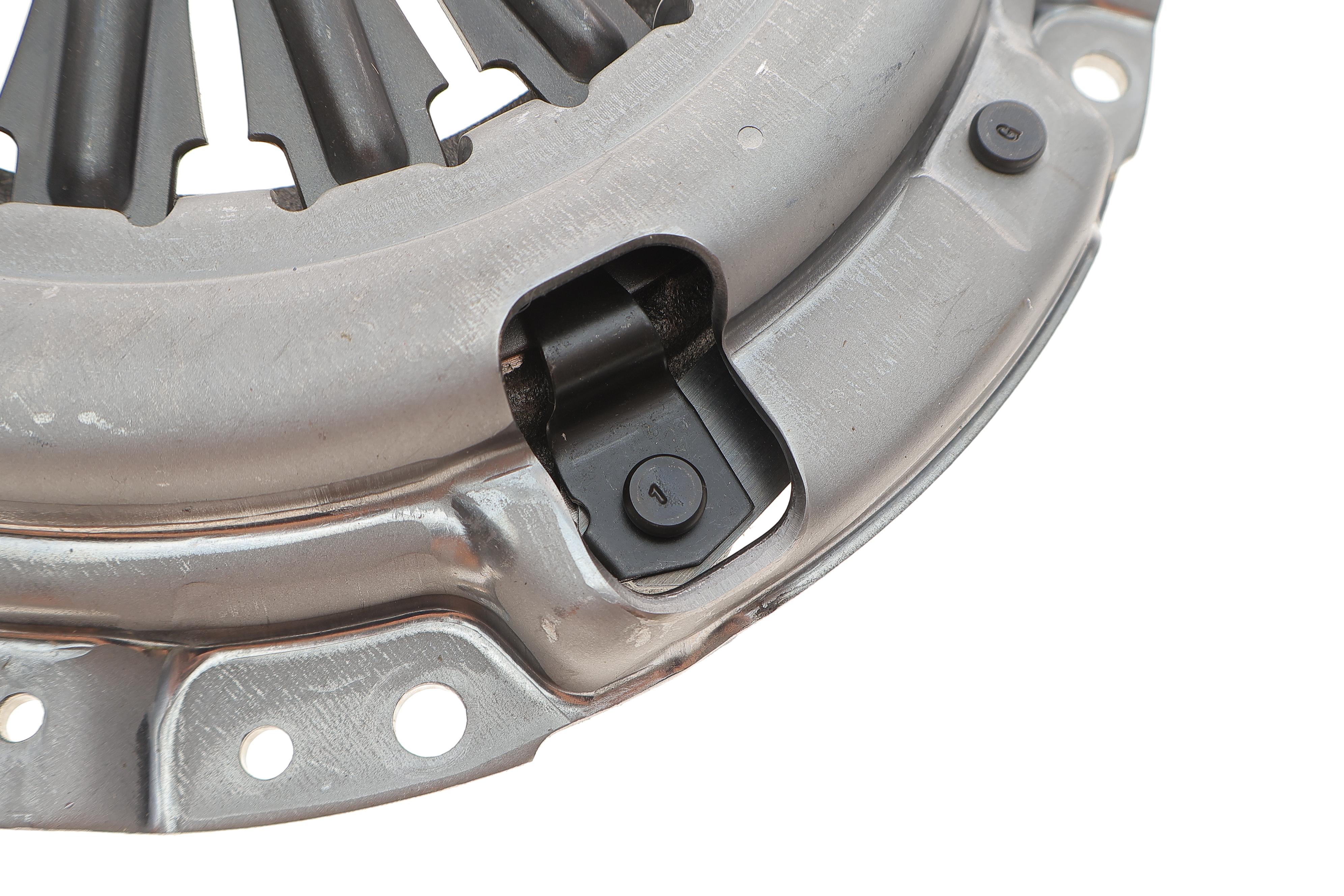 Комплект зчеплення Renault Koleos 2.5 08-/Nissan X-Trail 2.5 4x4 07-