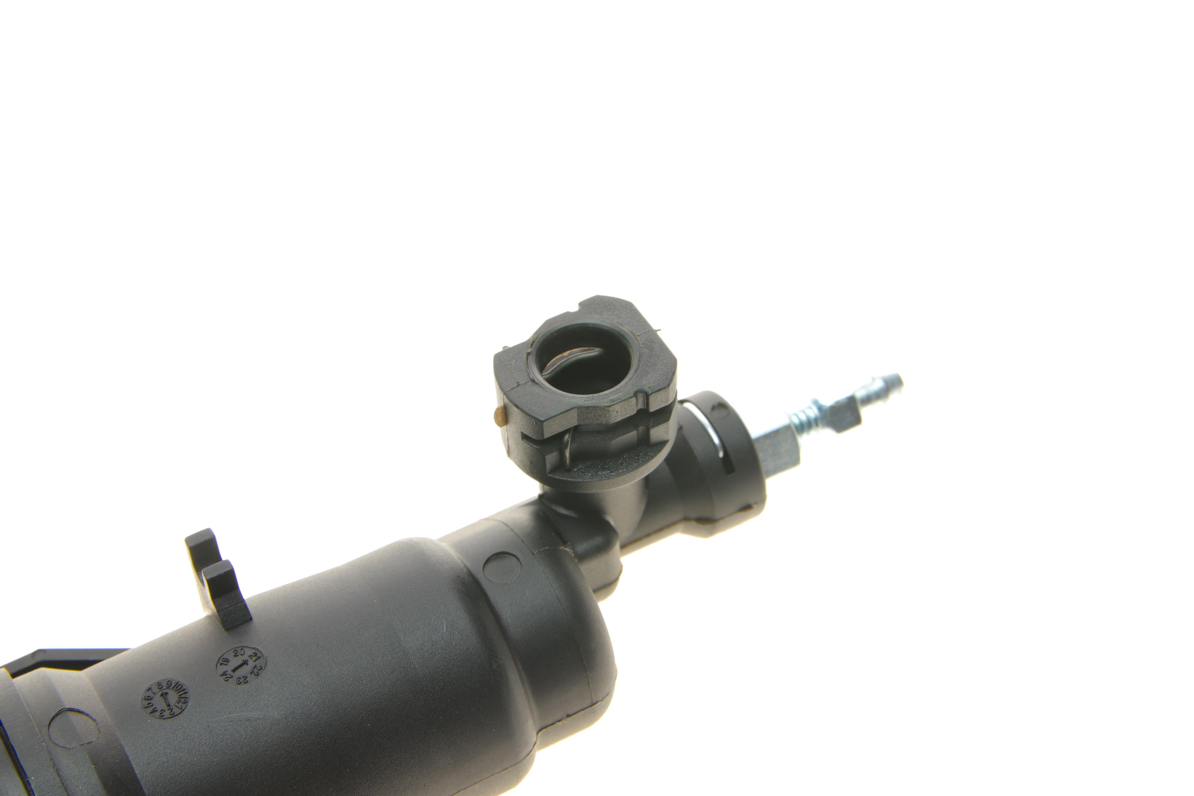 Циліндр зчеплення (робочий) Citroen Jumpy/Peugeot Expert 2.0 HDI 99-06