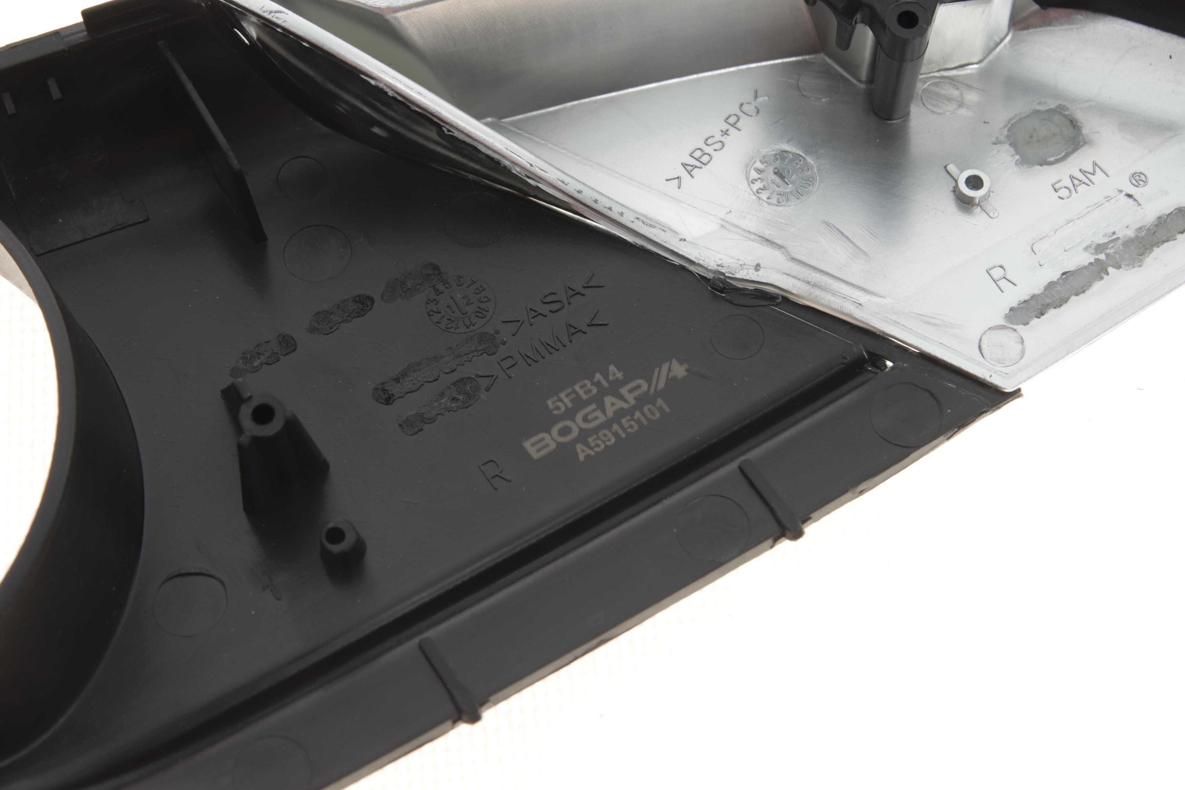 Повторювач повороту на дзеркало Skoda Octavia 04-13 (R)