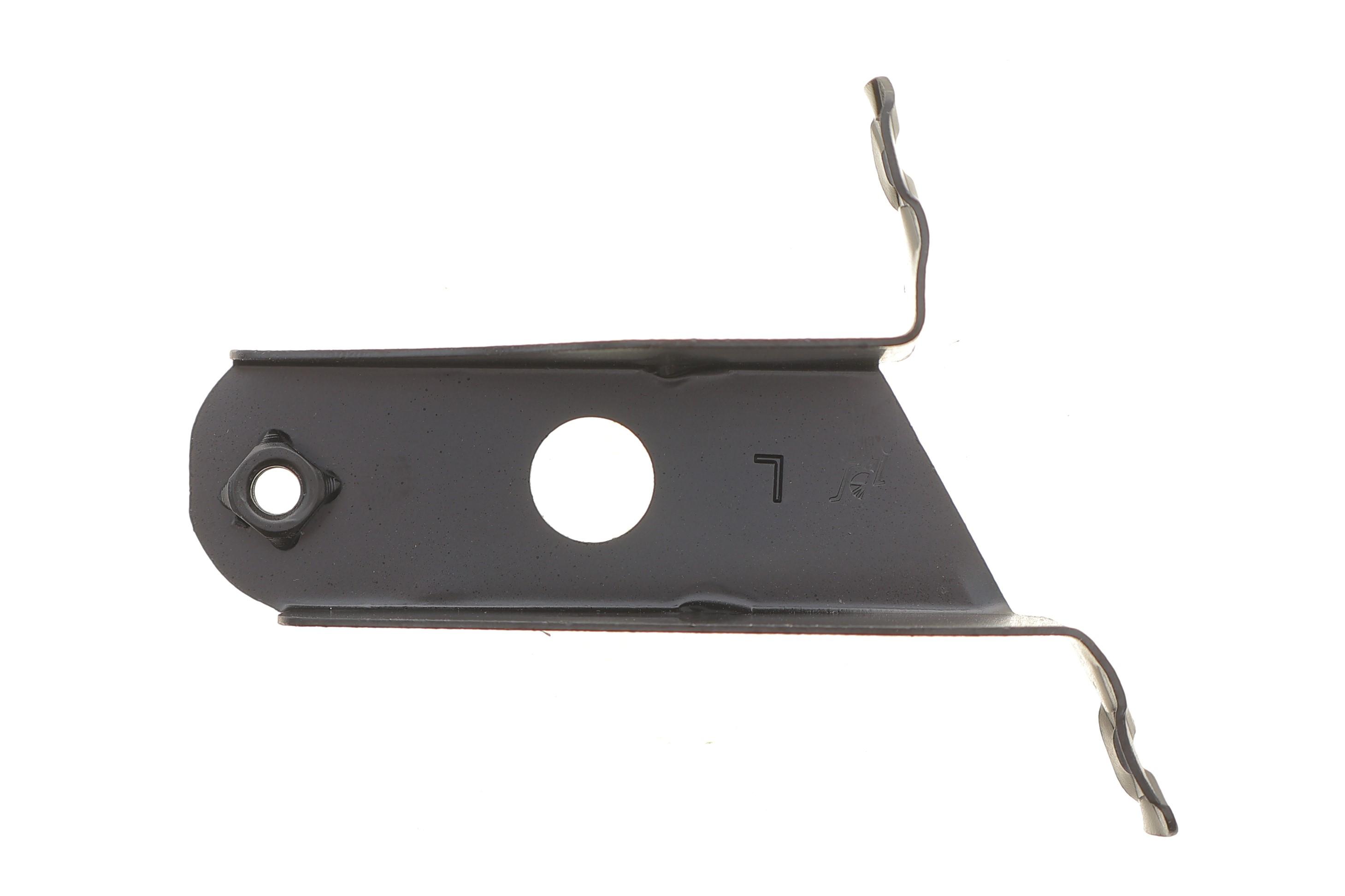 Кронштейн кріплення крила (переднього/L) BMW 3 (F30/F80) 11-18