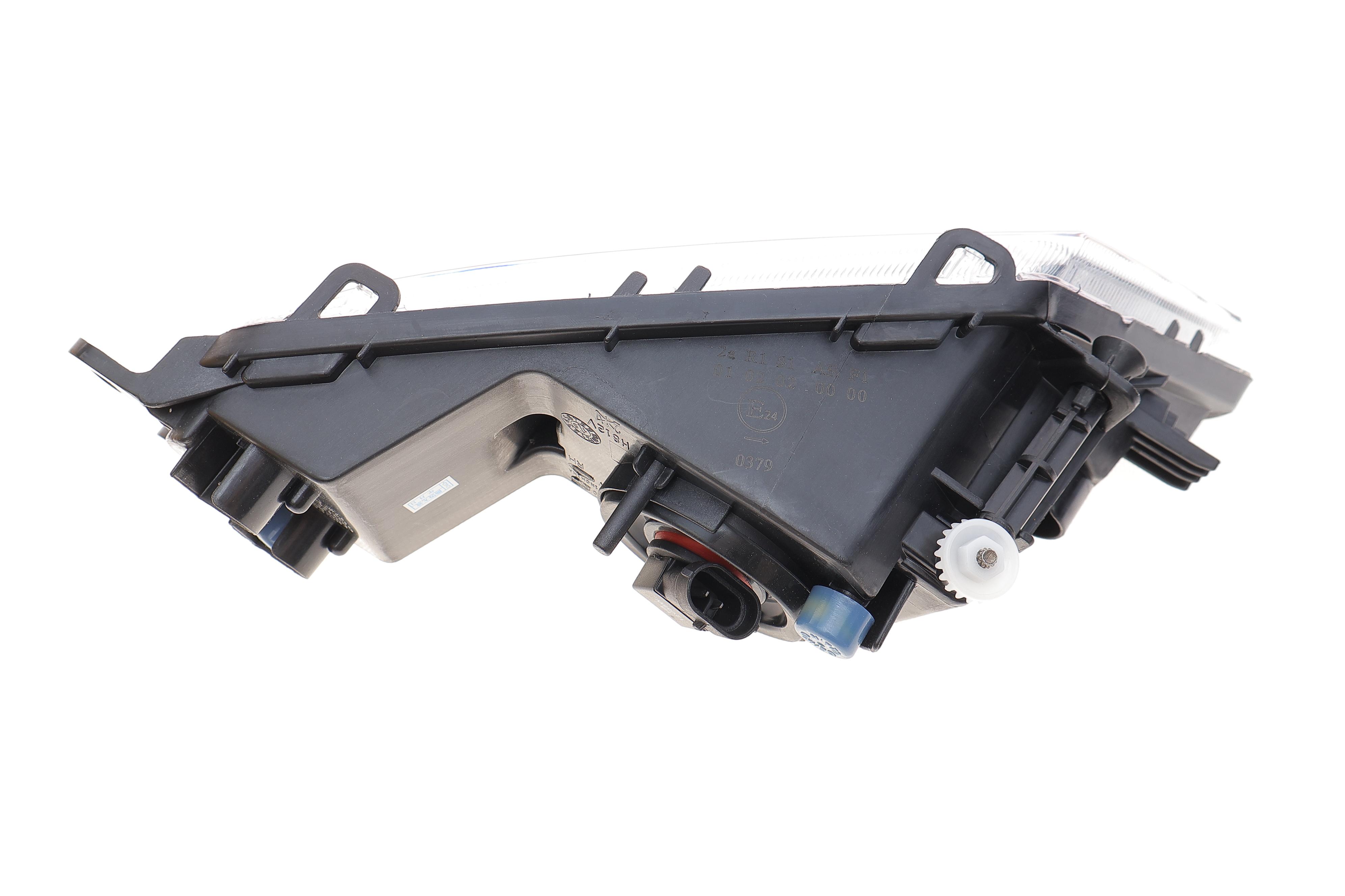 Фара протитуманна VW Tiguan 16- (R)