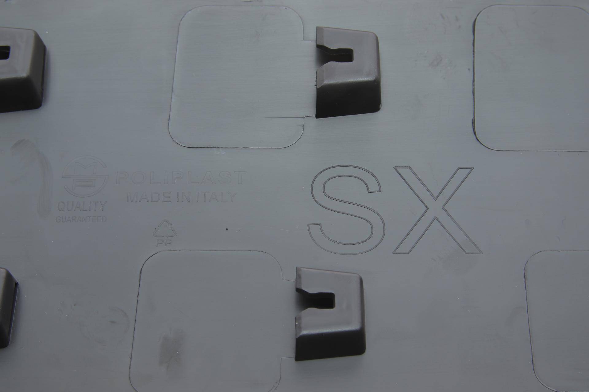 Накладка дверей (задніх/L) Opel Vivaro/Renault Trafic 14-