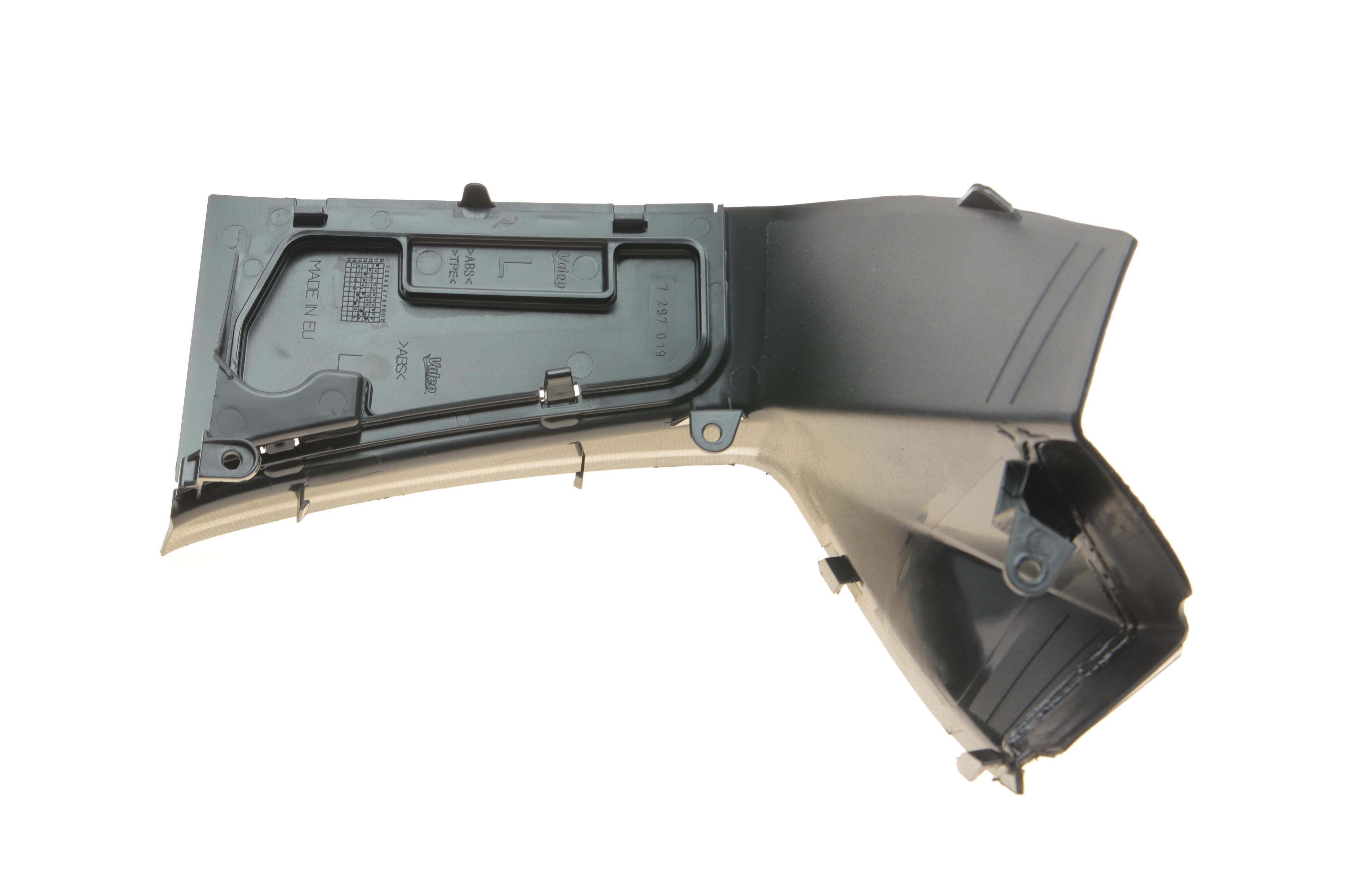 Накладка ліхтаря (заднього) BMW 1 (F20/F21) 11-19 (L)