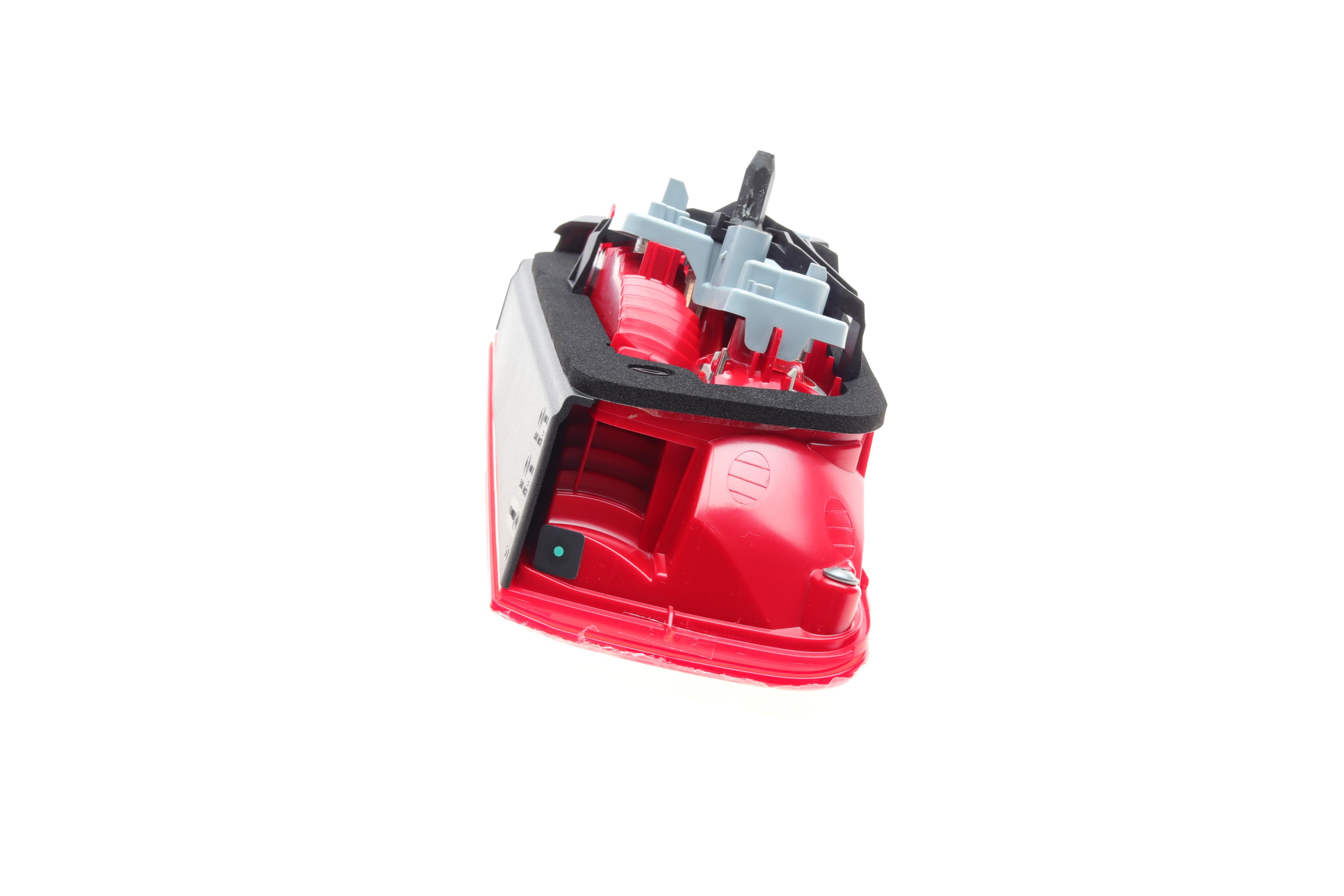 Ліхтар задній Audi A6 11-14 (R)