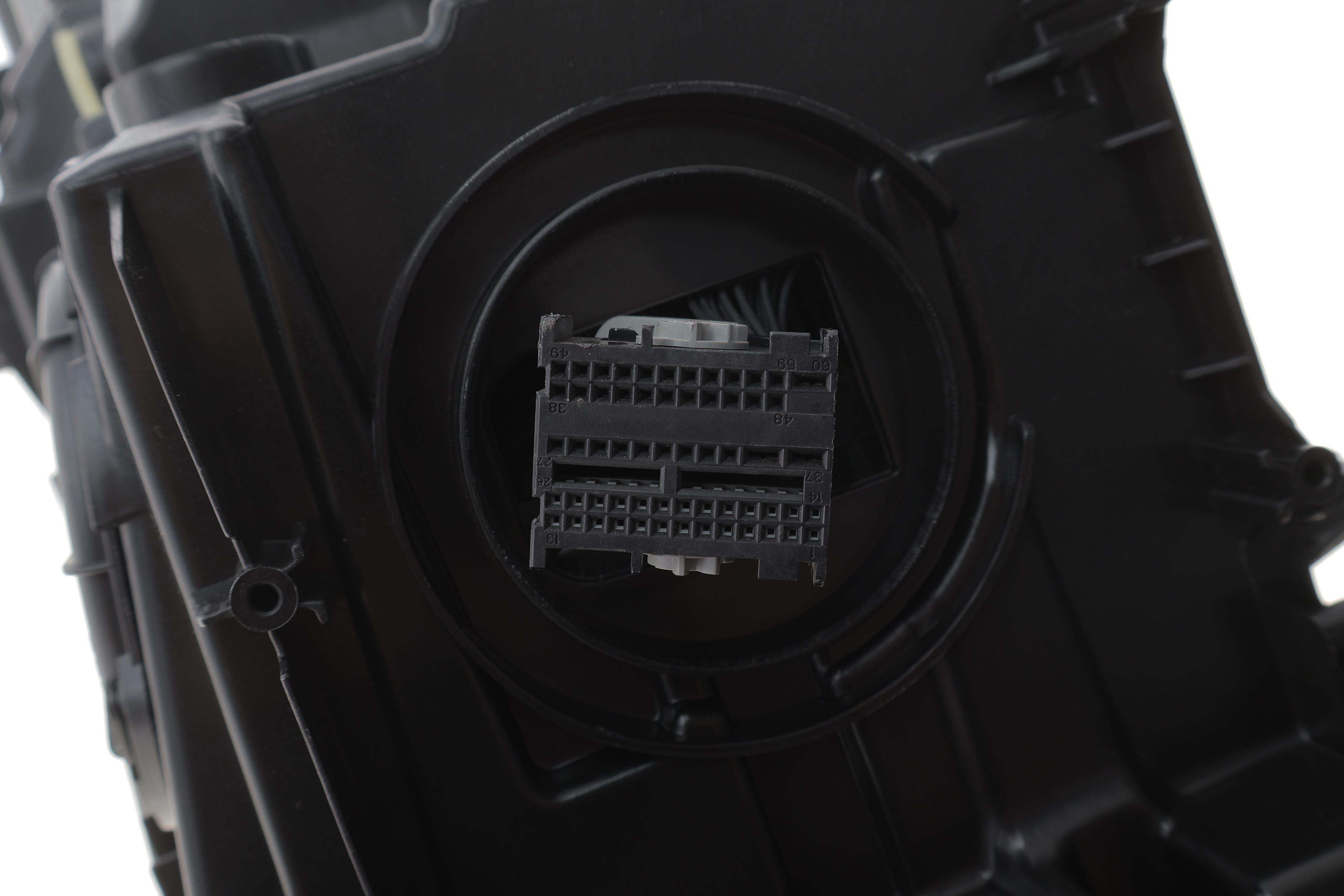 Фара (R) BMW 5 (G30/F90) 16- (LED)