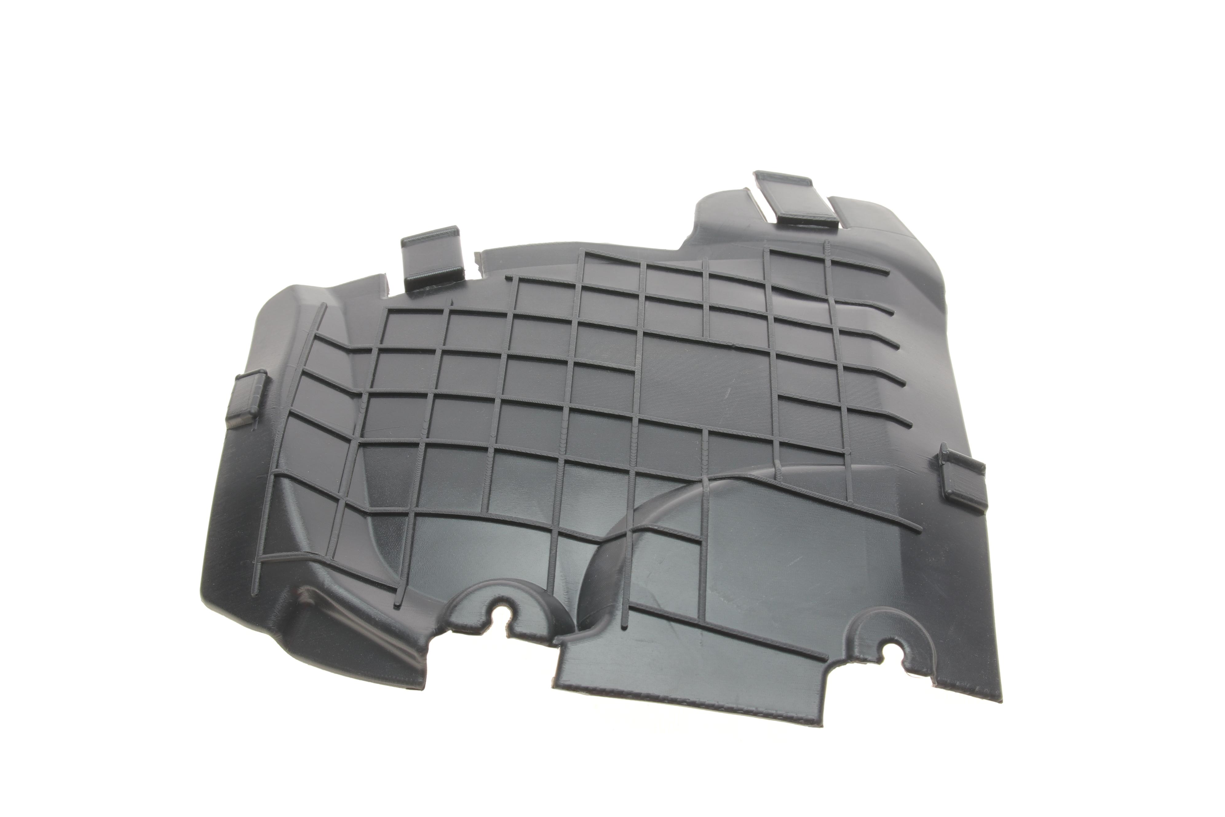 Накладка підкрилка (R) MB C-class (W205) 14-