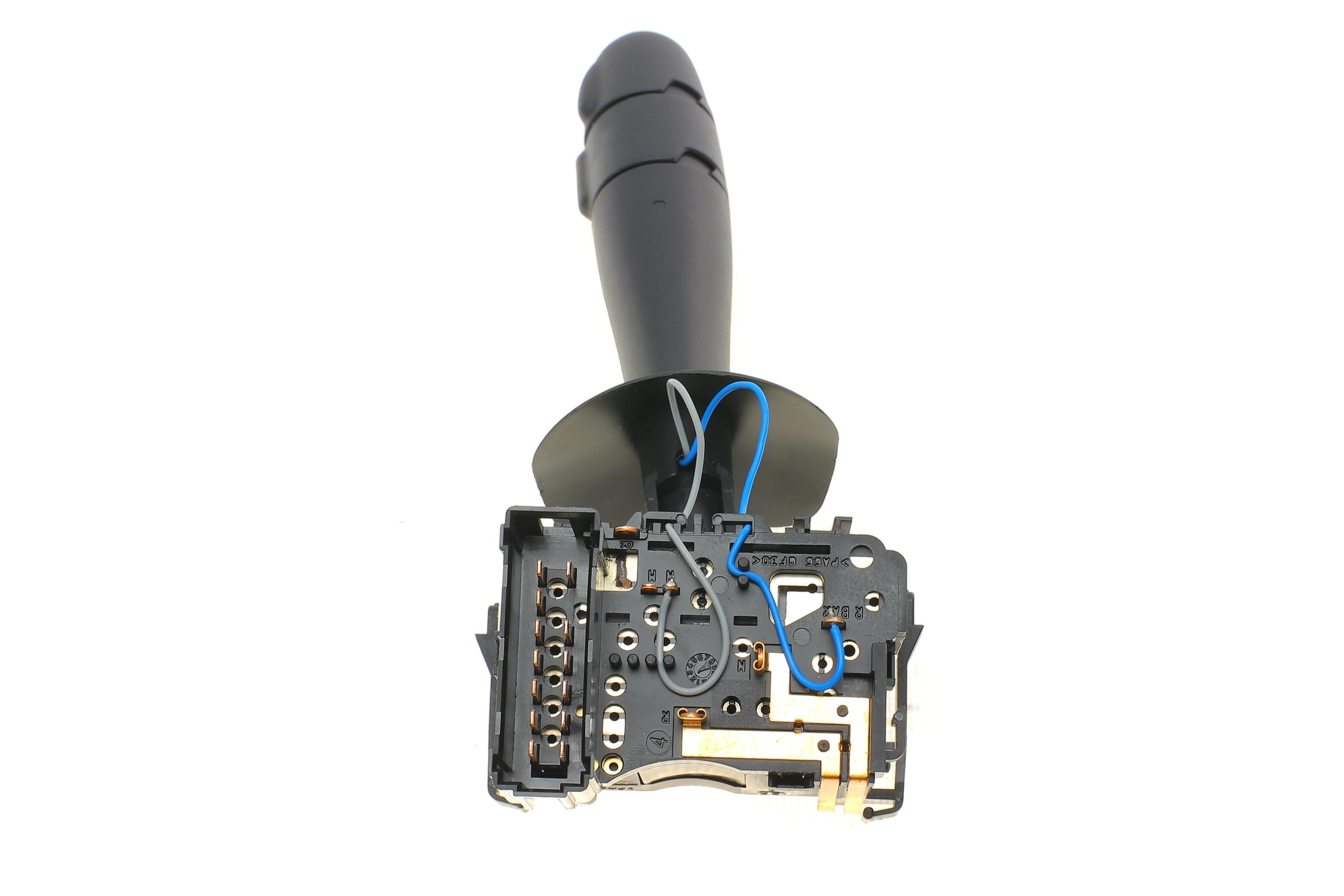 Перемикач підрульовий Renault Trafic II/Opel Vivaro A 01- (L) (повороти/світло/туманки) (DA50120)