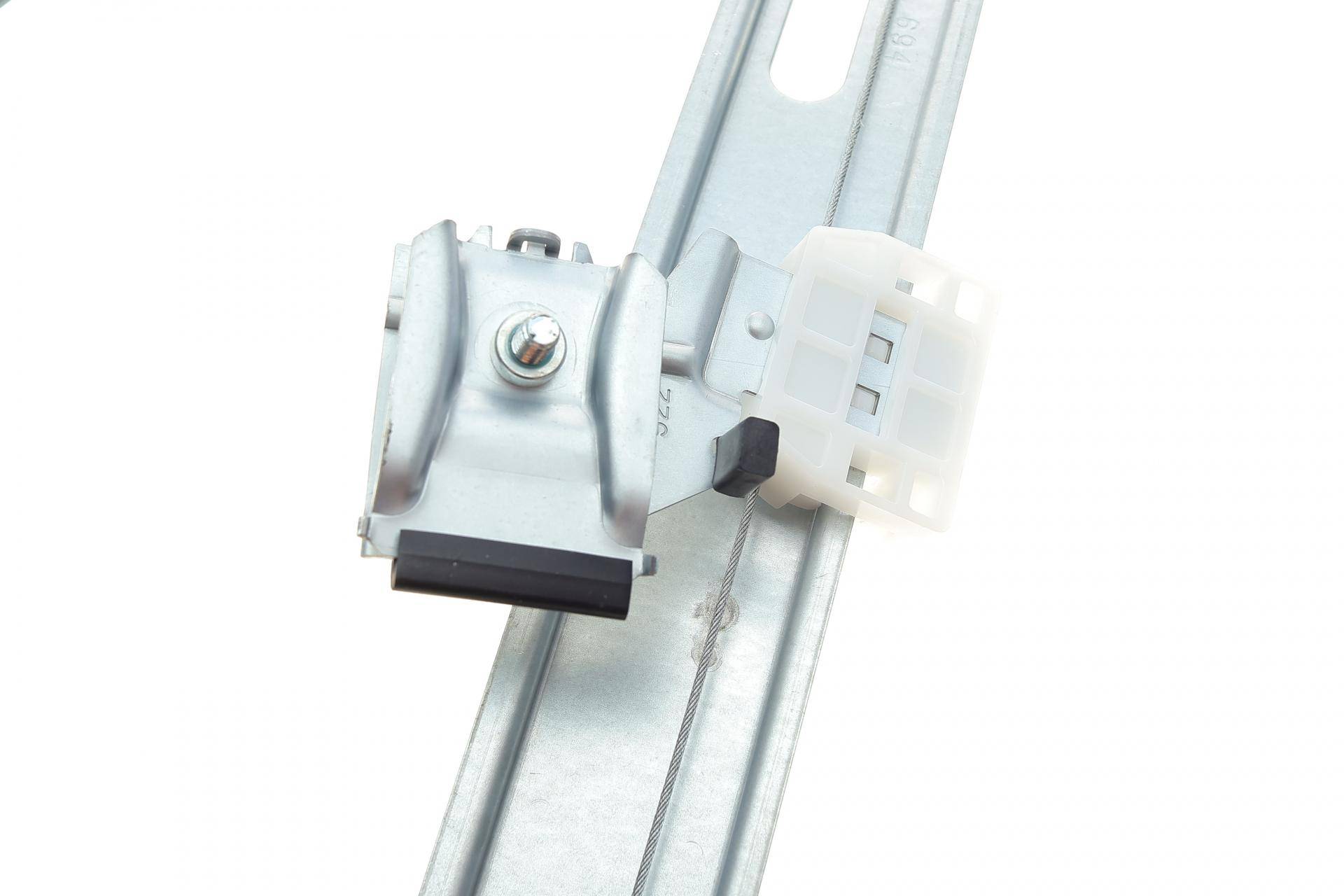 Склопідіймач (передній) Ford Mondeo 00-07 (L) (електро)(без моторчика)