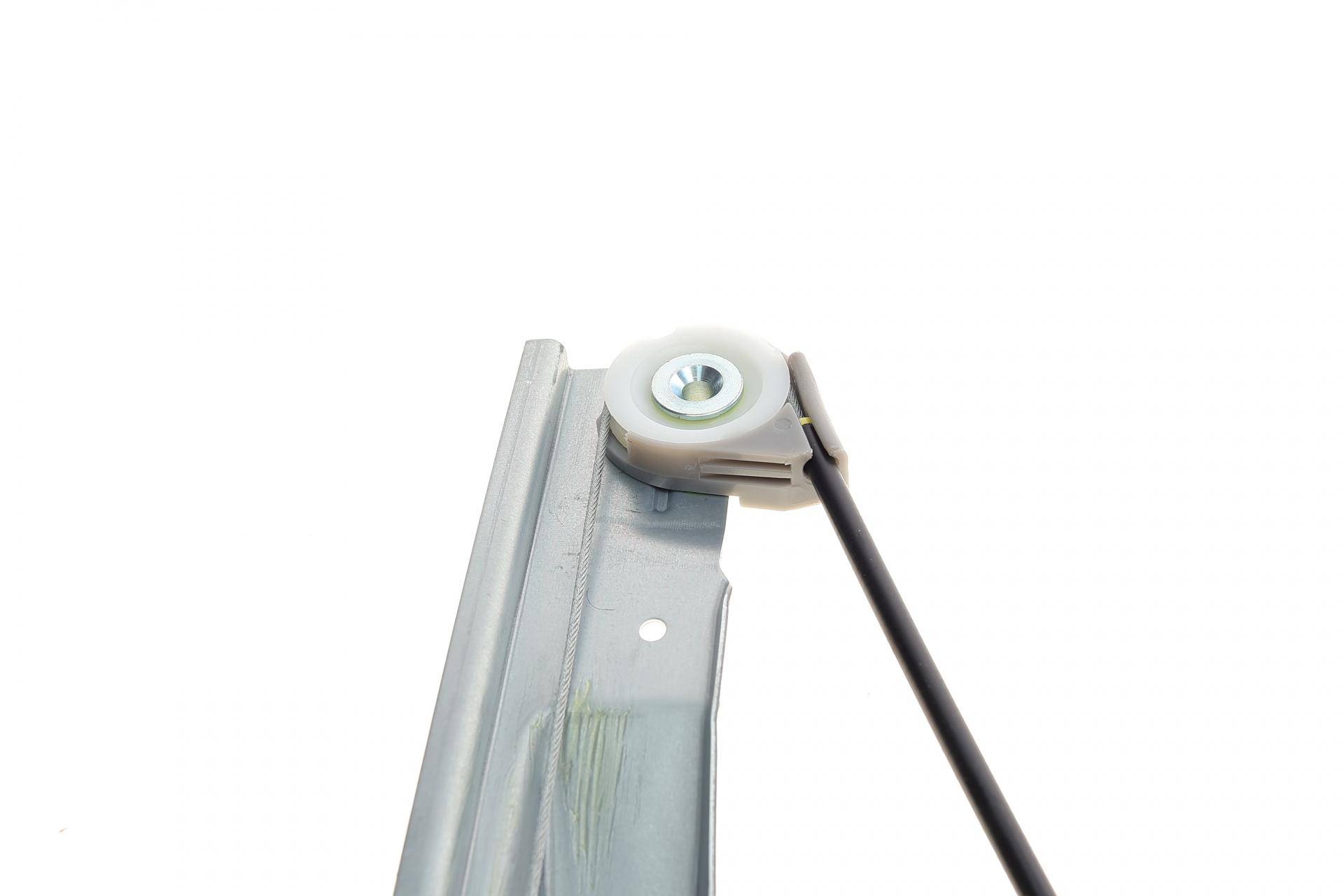 Склопідіймач (передній) Ford Mondeo 00-07 (L) (електро)(без моторчика)