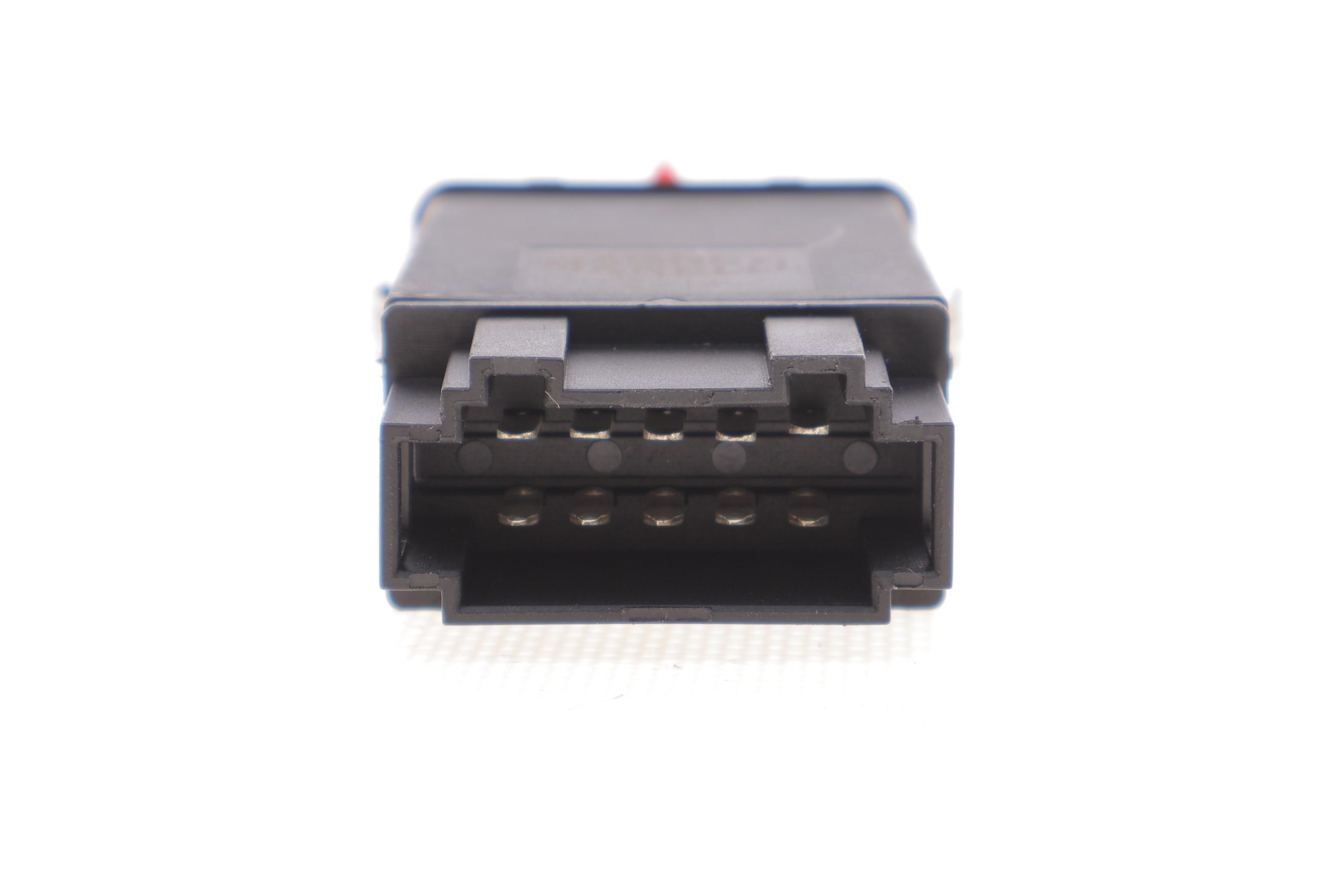 Кнопка аварійної сигналізації Audi A3 96-03 (CI51009)