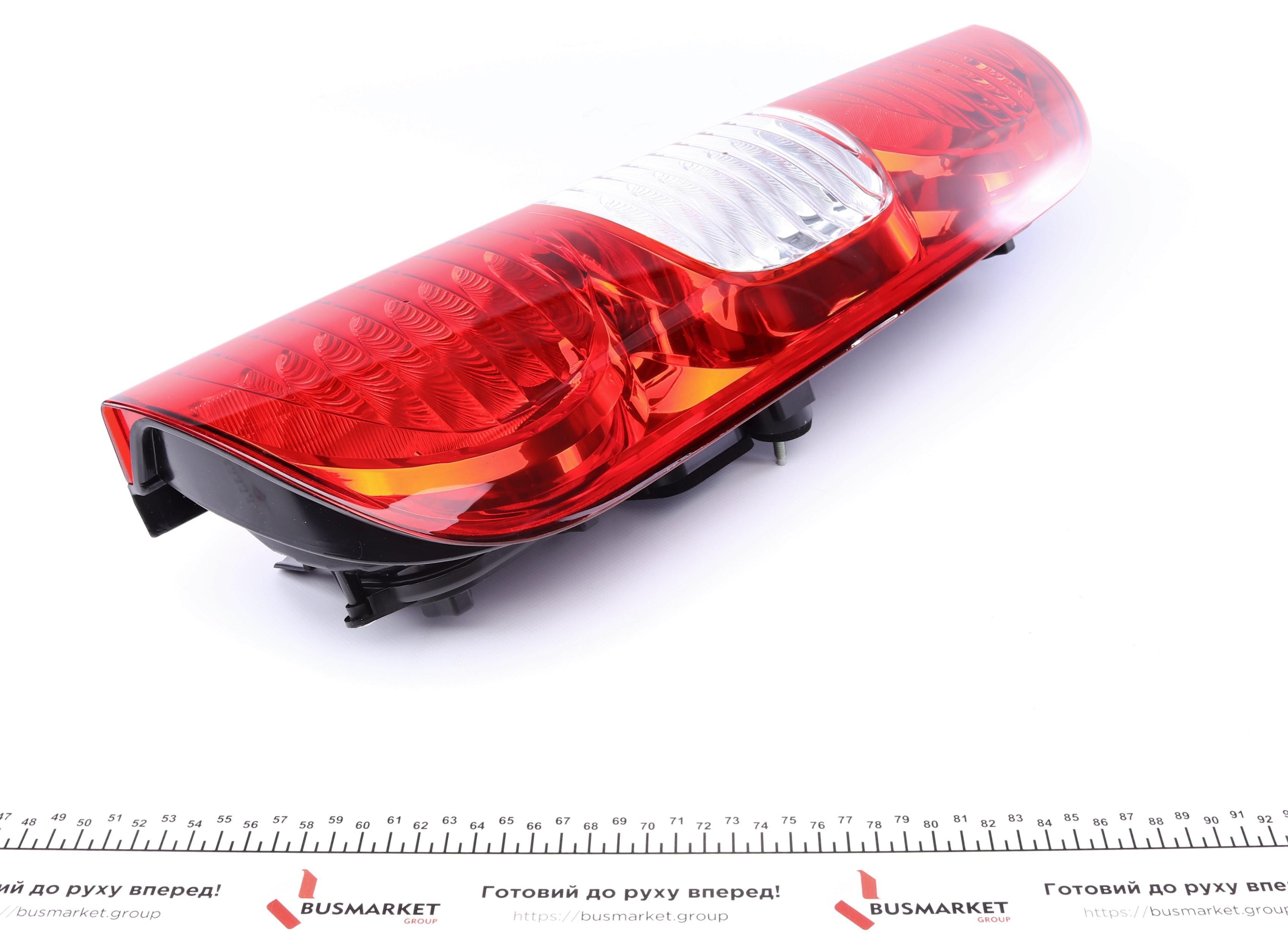 Ліхтар задній Fiat Doblo 06- (R) (LLF131)