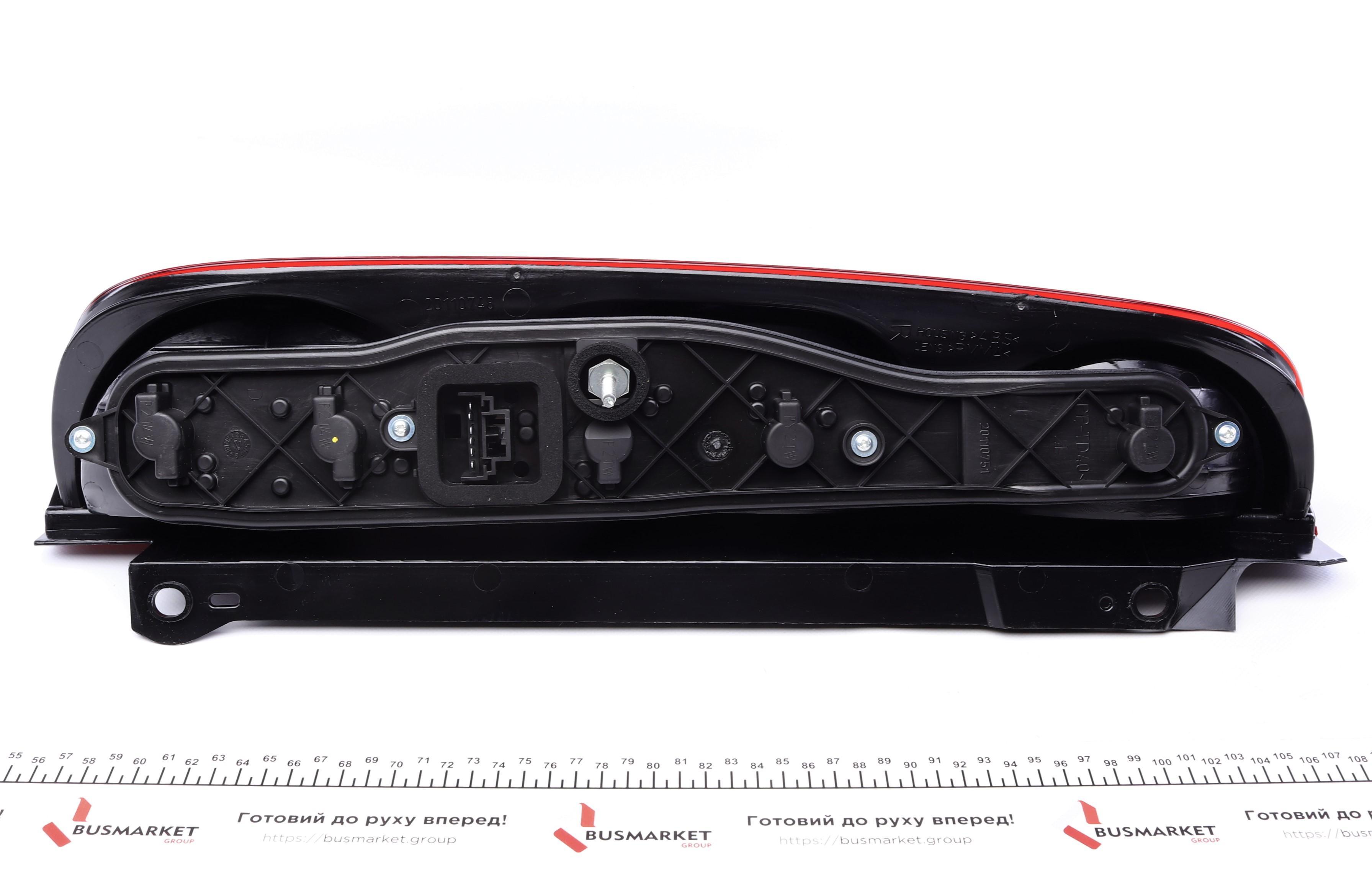 Ліхтар задній Fiat Doblo 06- (R) (LLF131)