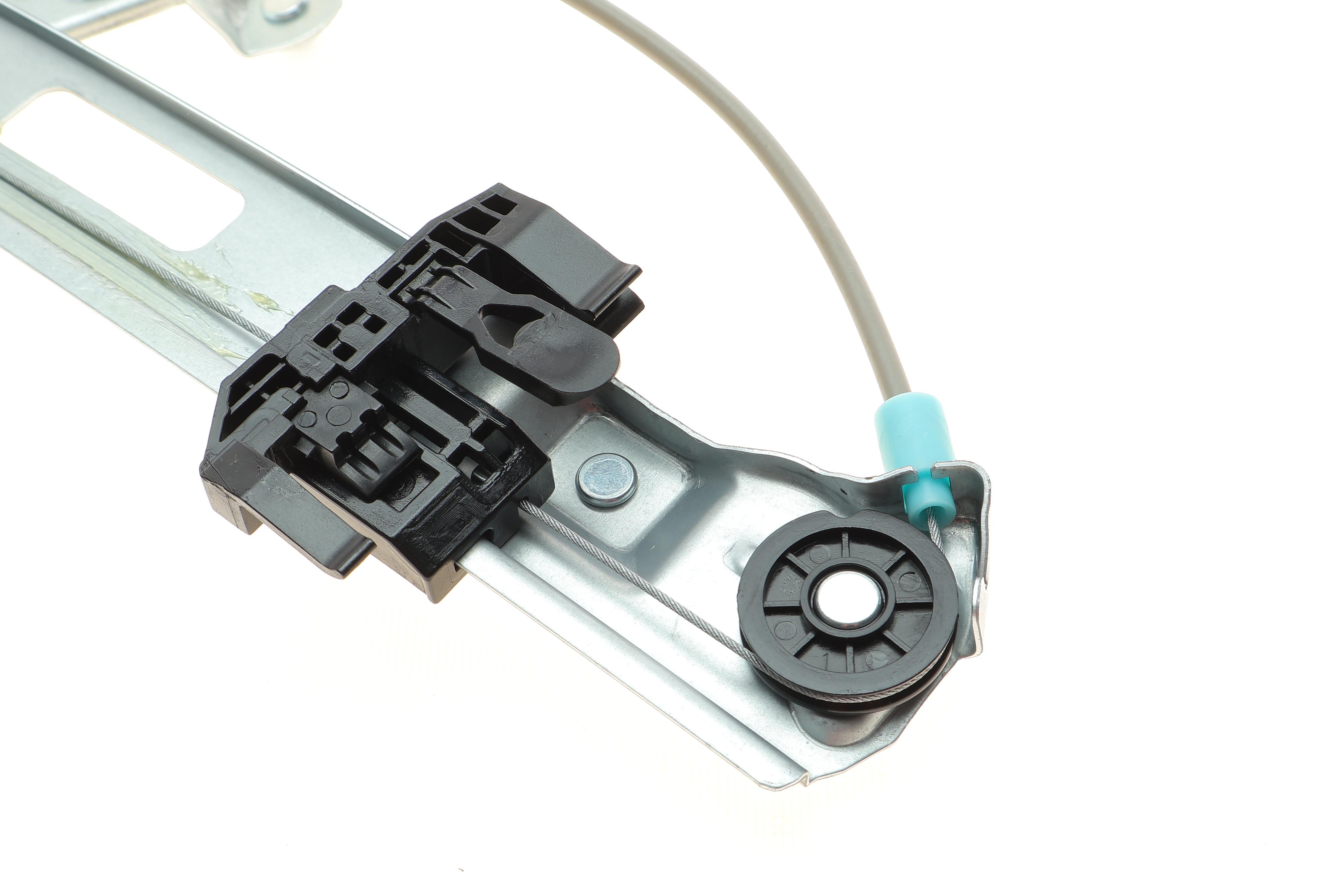 Склопідіймач (задній) BMW 3 (E90) 04-11 (L) (електро) (без моторчика)