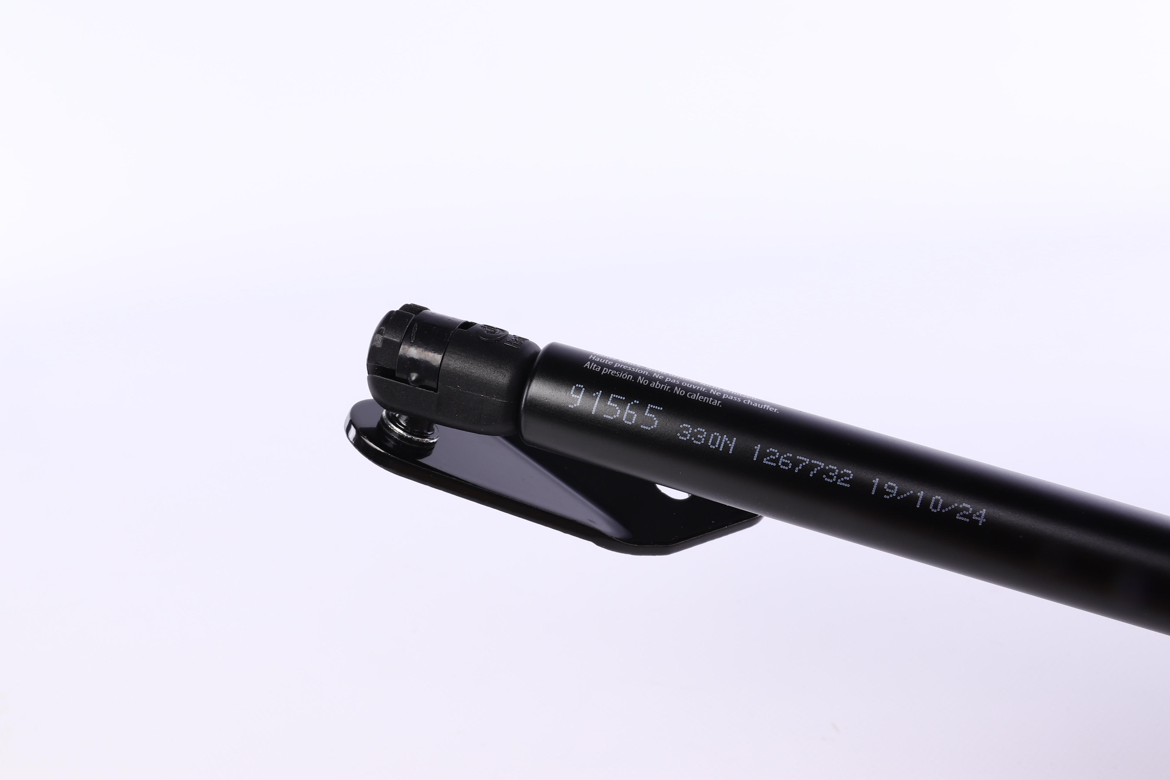 Амортизатор кришки багажника Kia Soul I 09- (R) (нах.зад.частина)