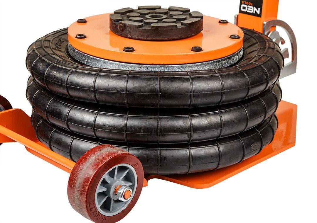 Домкрат підкатний пневматичний 3 т h=145-420 мм