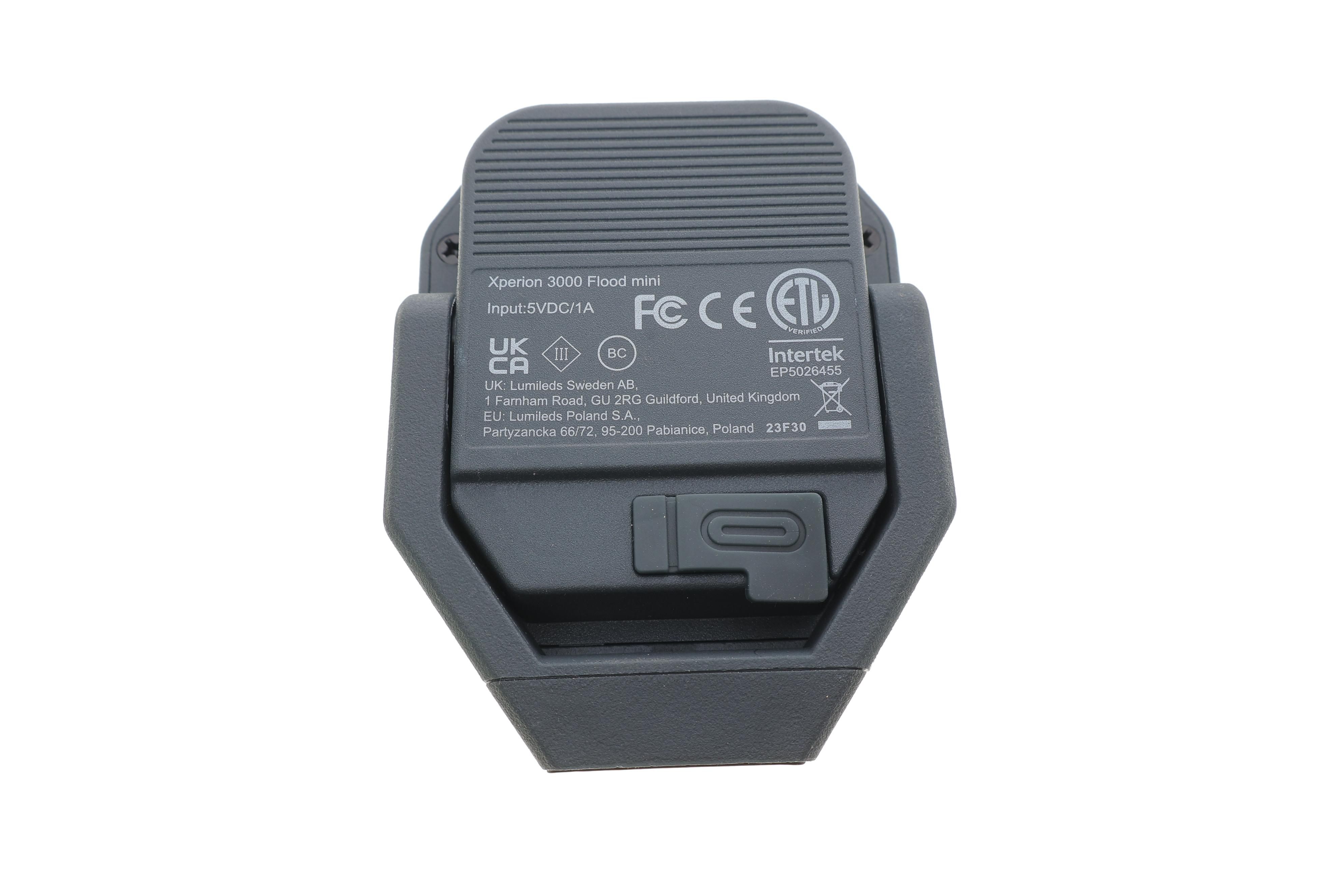 Ліхтарик-прожектор Xperion 3000 Flood Mini (6000K/режими 500lm/200lm/300lm/поворот 180°/гачок 180°/магніт)