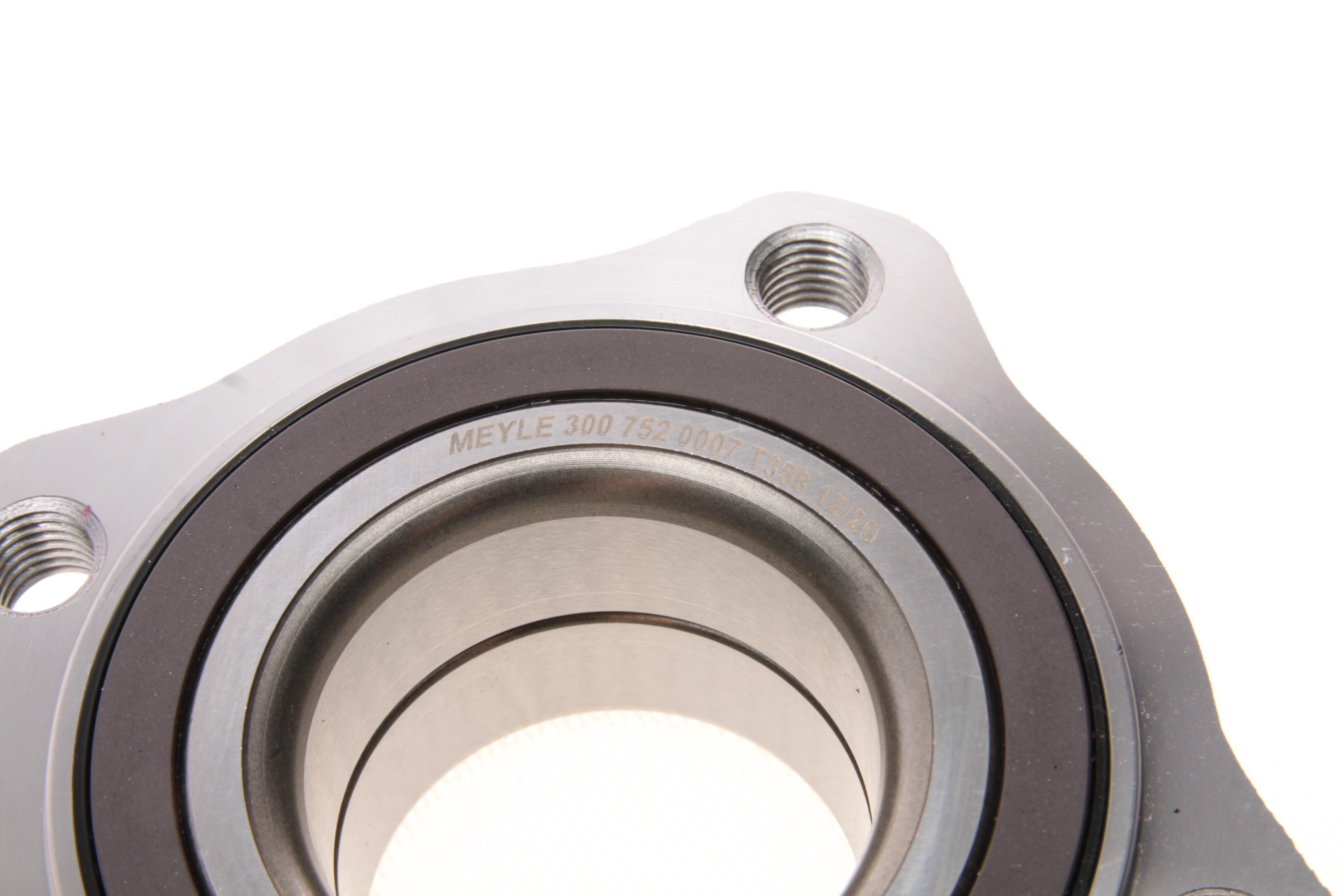 Підшипник маточини (задньої) BMW 5 (F10)/7 (F01/F02/F03/F04) 19-